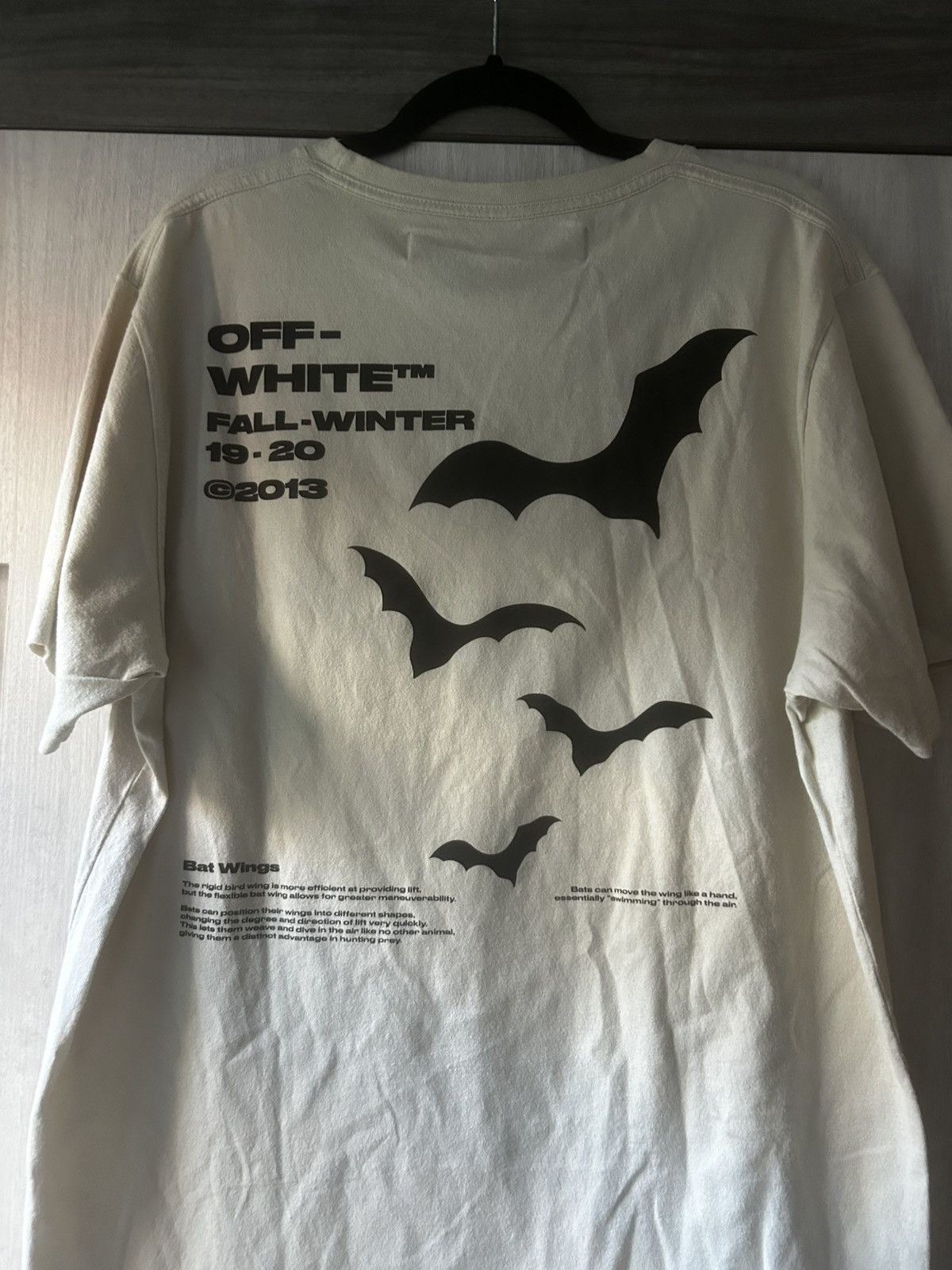 Off-White Off-White “BATS” Tee ‘19 Size US XL / EU 56 / 4 - 3 Thumbnail