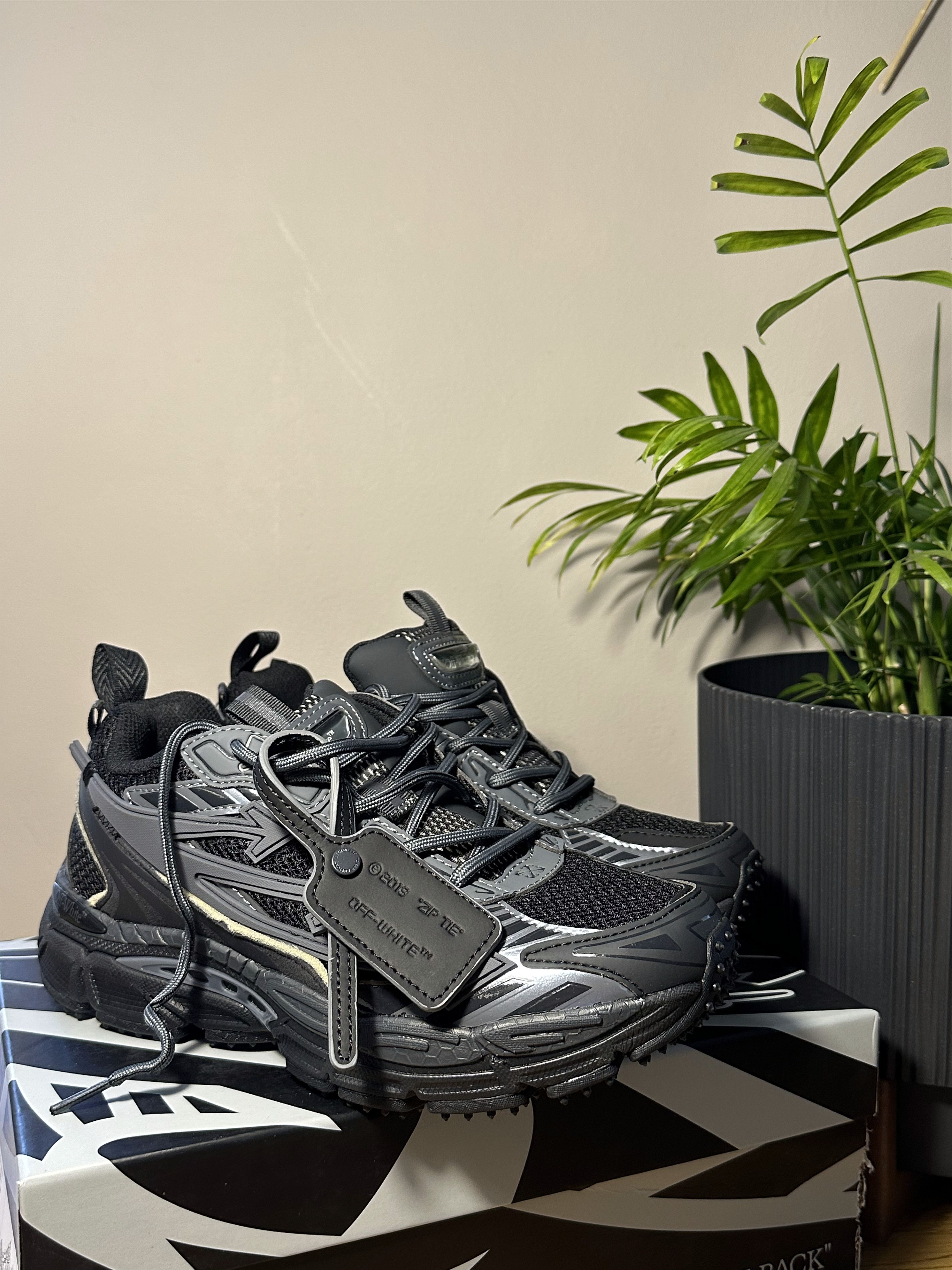 Off-White Be Right Back *Black* Size US 8 / EU 41 - 2 Thumbnail