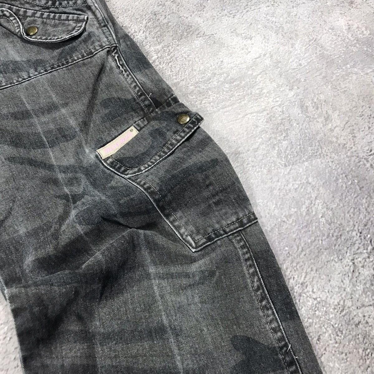 Vintage Vintage 90s Baggy Flared Cargo Pants Y2K Streetwear Logo 28 Size 28" / US 6 / IT 42 - 3 Thumbnail