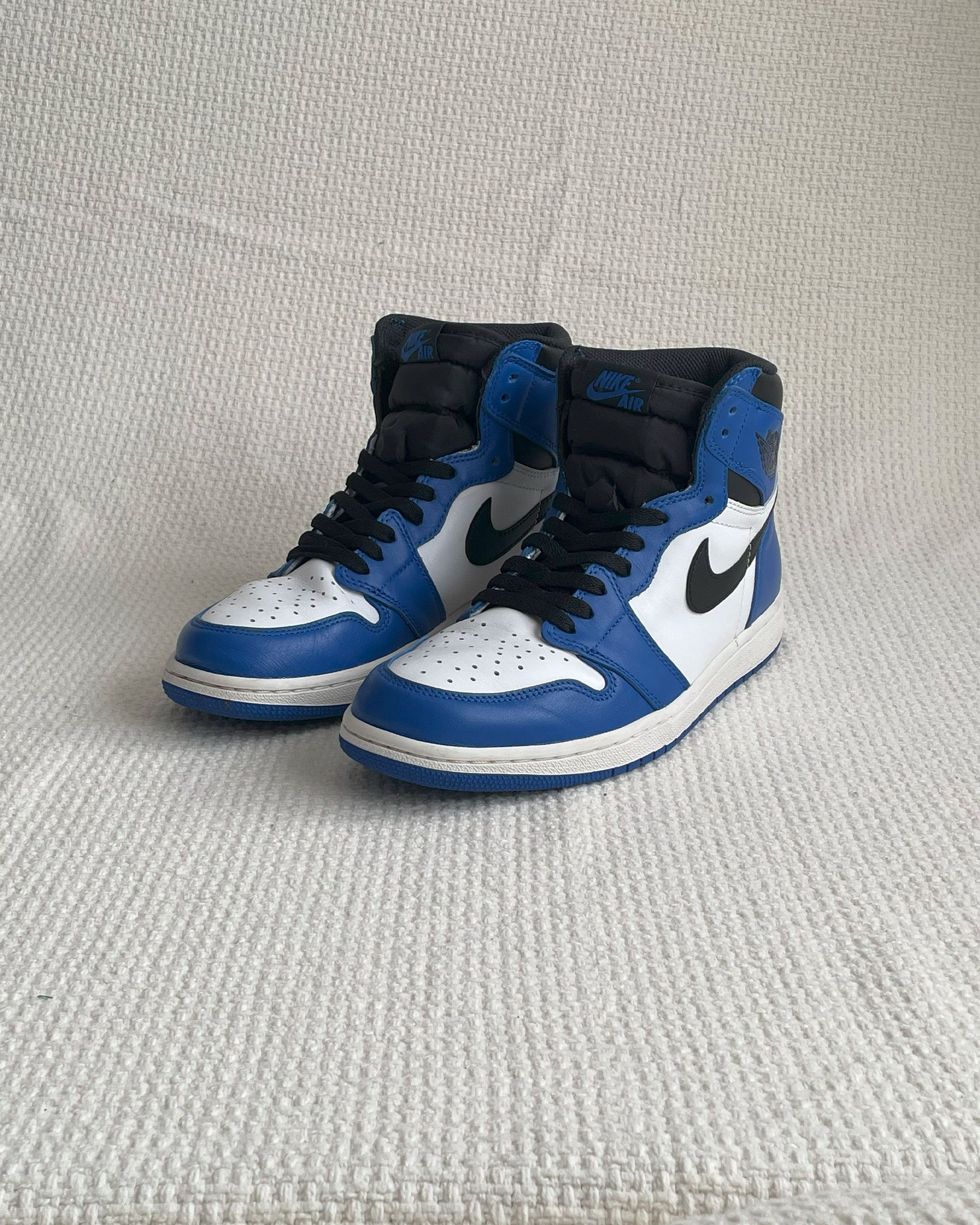 Jordan Brand × Nike Air Jordan 1 Retro High OG Game Royal Size US 9.5 / EU 42-43 - 2 Thumbnail