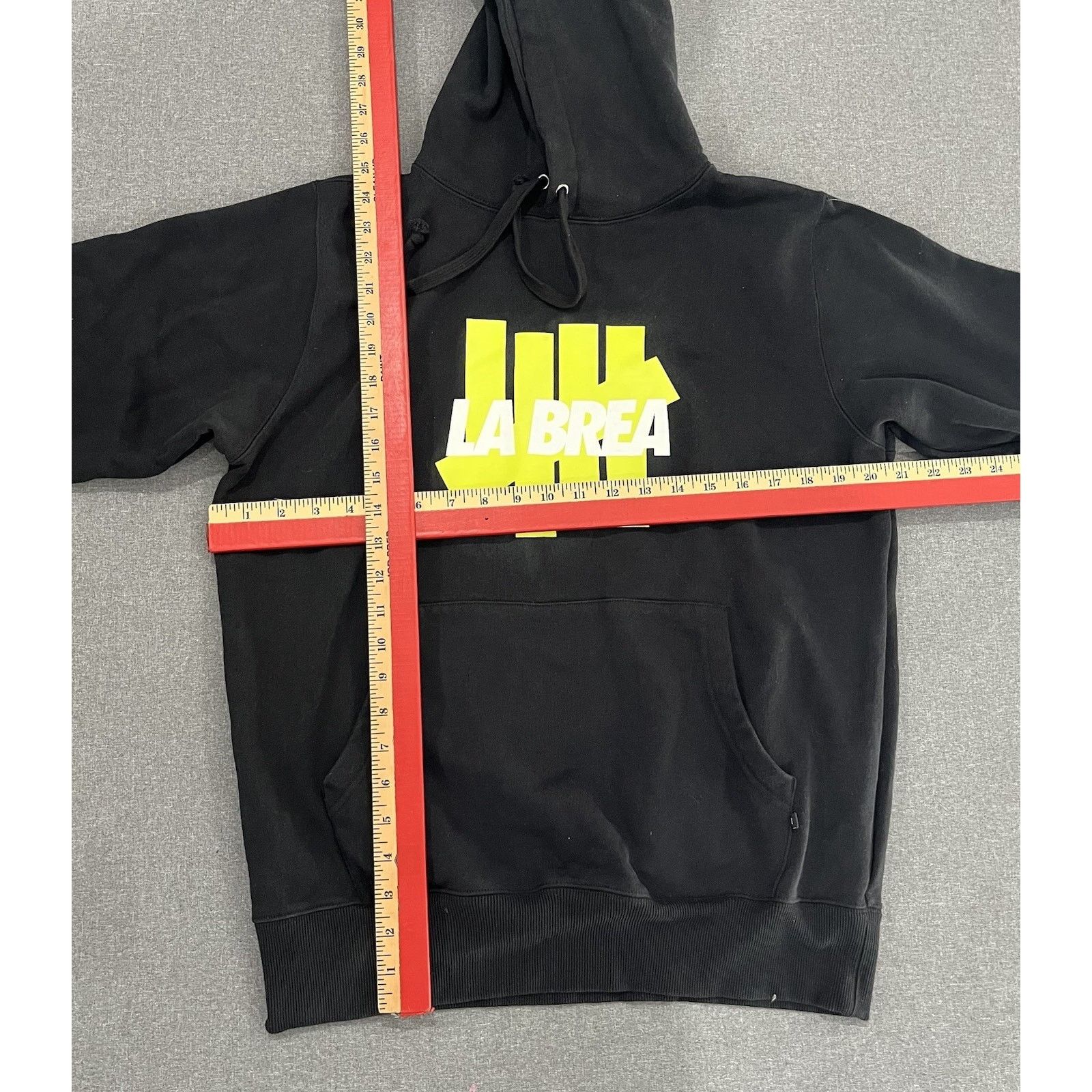 Undefeated Undefeated La Brea Pullover Hoodie Black - Size Small Hoody Size US S / EU 44-46 / 1 - 3 Thumbnail