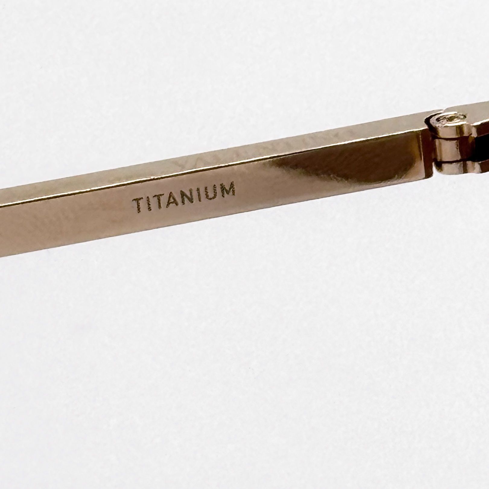 Valentino NEW VALENTINO SUNGLASSES UNISEX GOLD V-GOLDSHIELD VLS-137B Size ONE SIZE - 9 Thumbnail