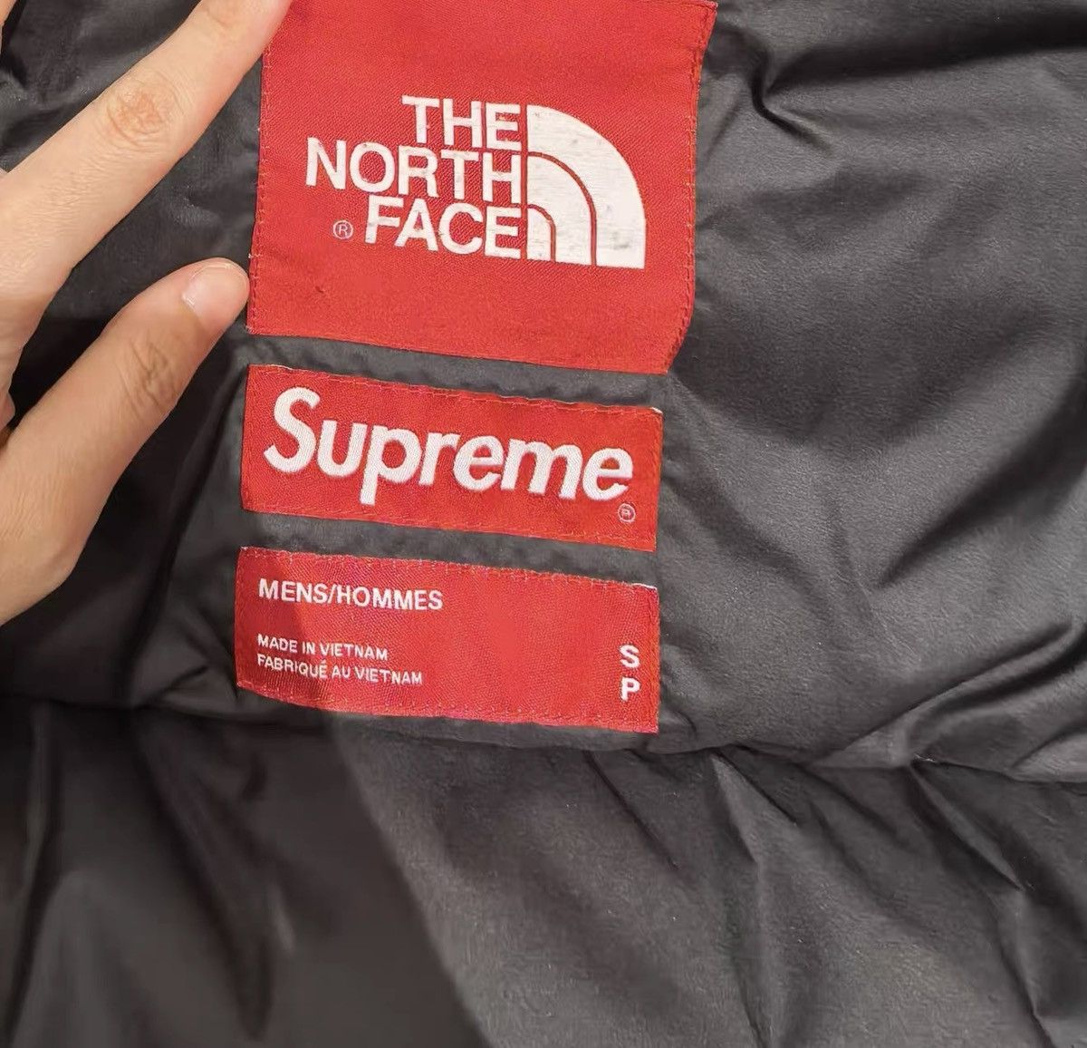 The North Face Supreme tnf north statue of liberty baltoro nuptse Jacket Size US S / EU 44-46 / 1 - 4 Thumbnail