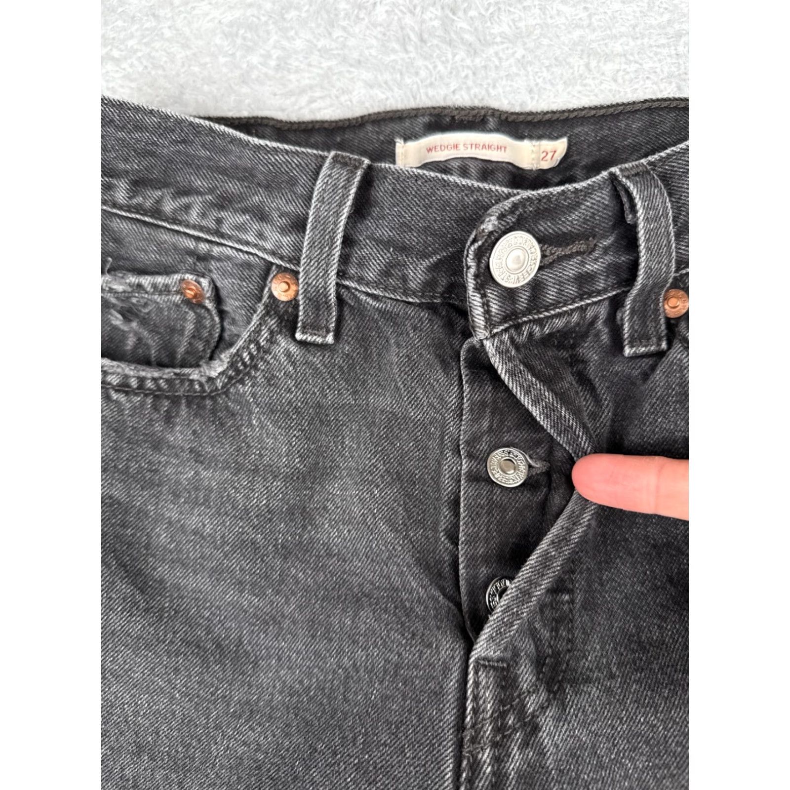 Levi's Levis Premium Jeans Womens 27x25 27 Black Denim Big E Wedgie Straight Distressed Size 27" / US 4 / IT 40 - 5 Thumbnail