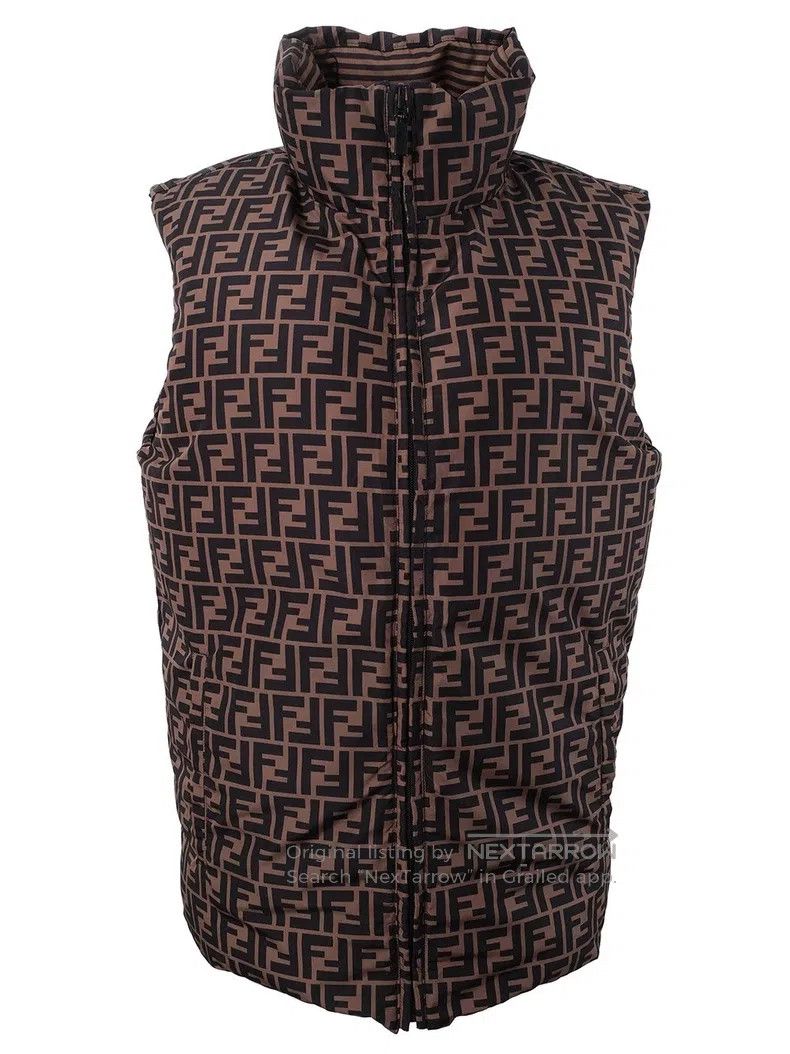 Fendi Fendi Double-sided full-print logo vest down jacket Size US S / EU 44-46 / 1 - 1 Thumbnail