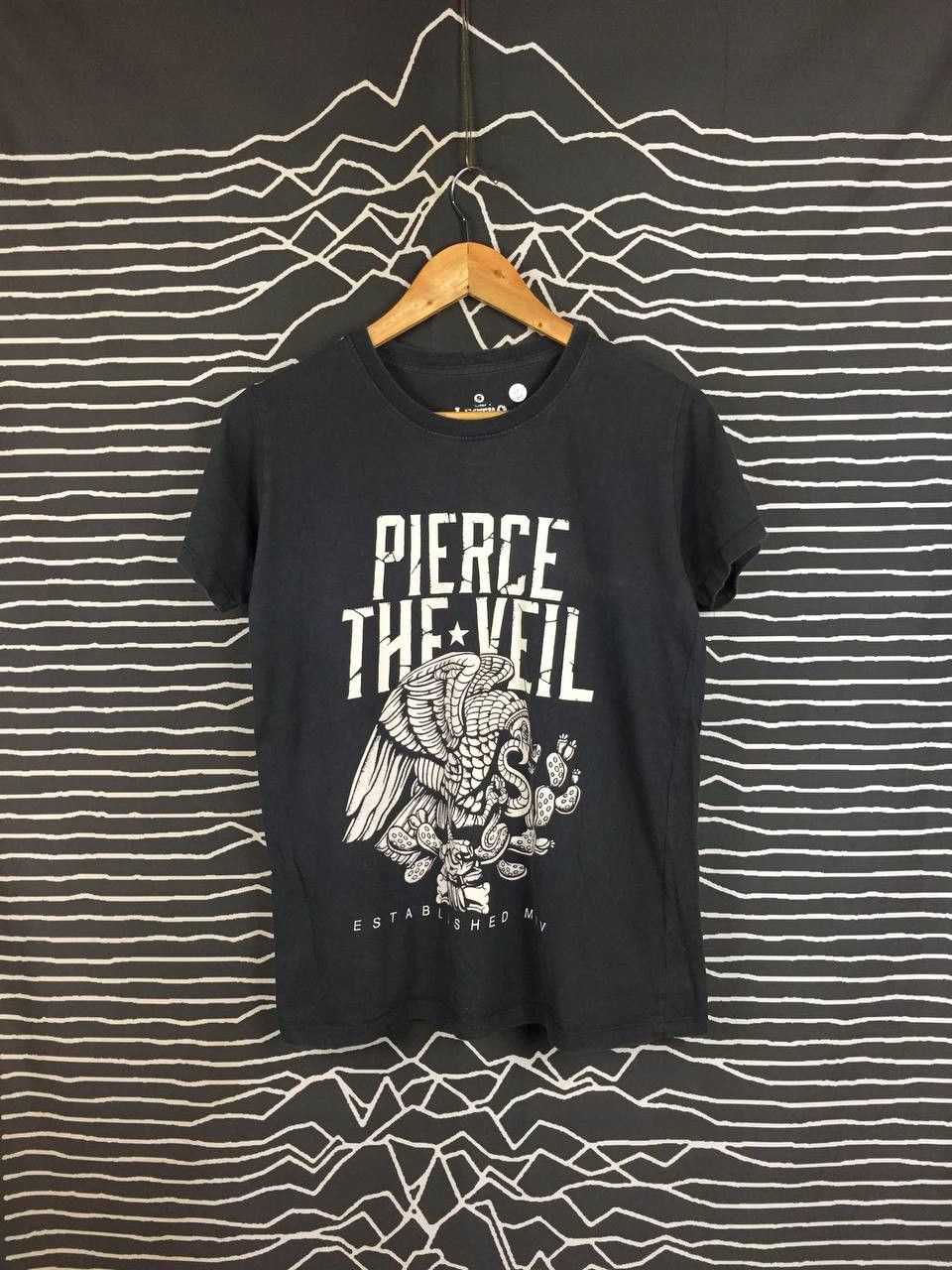Band Tees Pierce The Veil Rock Band Established MMV Tee Size US S / EU 44-46 / 1 - 2 Thumbnail