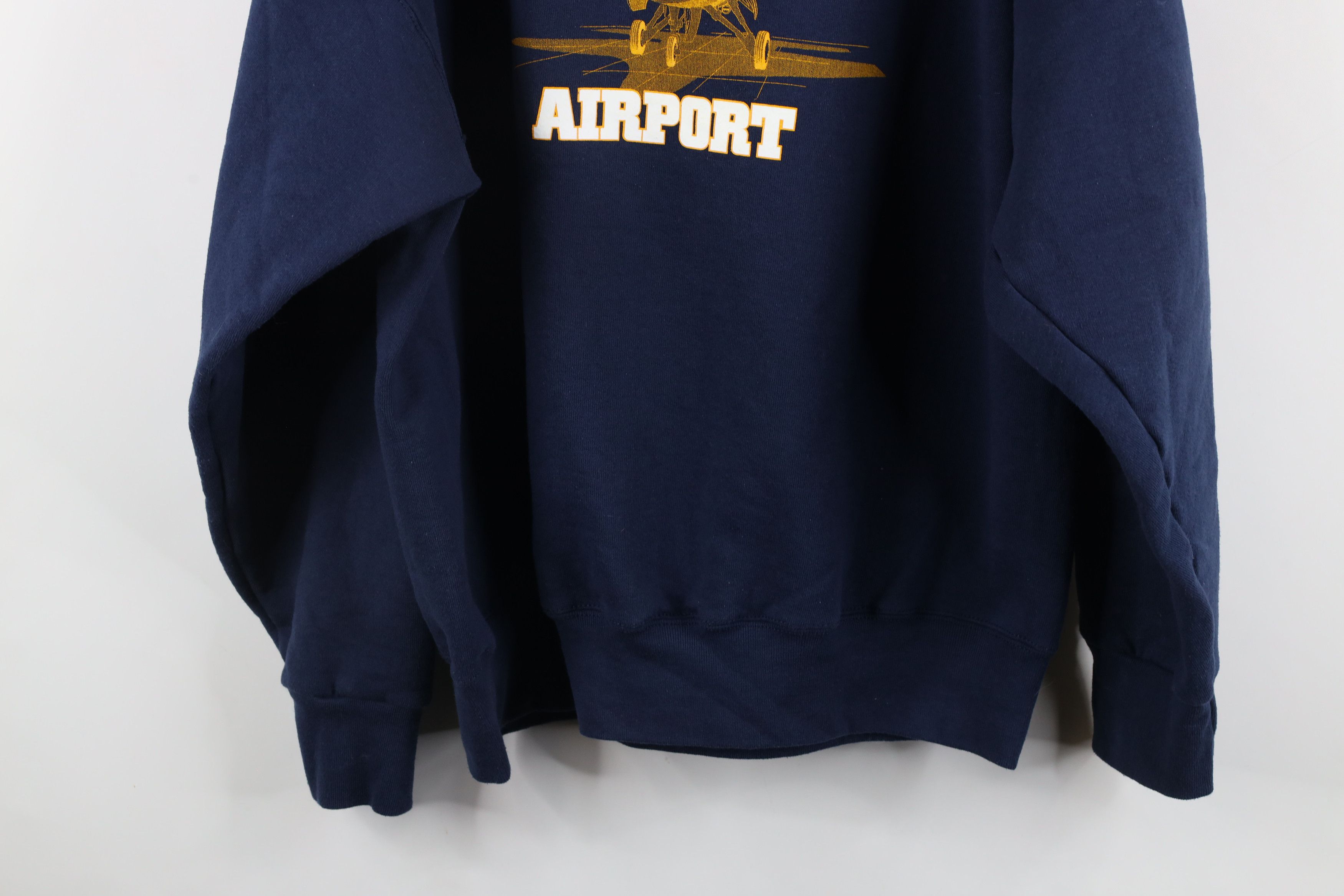 Vintage Vintage 90s Out Toledo Express Airport Airplane Sweatshirt Size US XL / EU 56 / 4 - 12 Thumbnail
