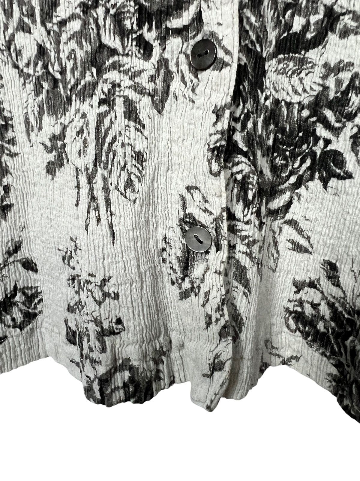 Issey Miyake Tsumori Chisato Pleated Floral Motif Button Up Shirt Size XS / US 0-2 / IT 36-38 - 6 Thumbnail
