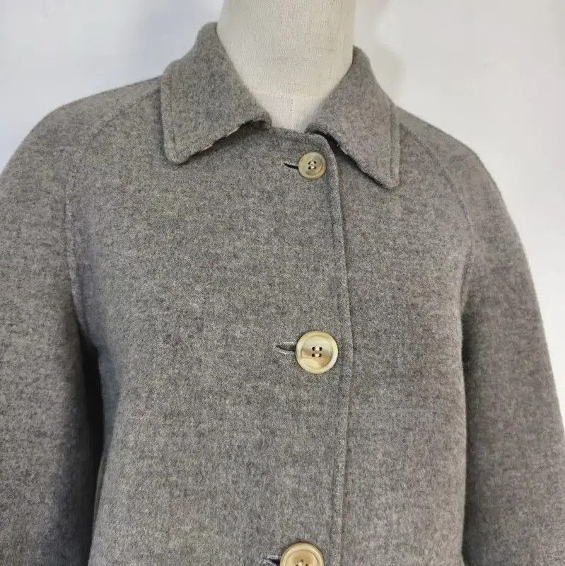 Burberry Burberry Grey Wool Plaid Long Coat for Women. Size M / US 6-8 / IT 42-44 - 5 Thumbnail