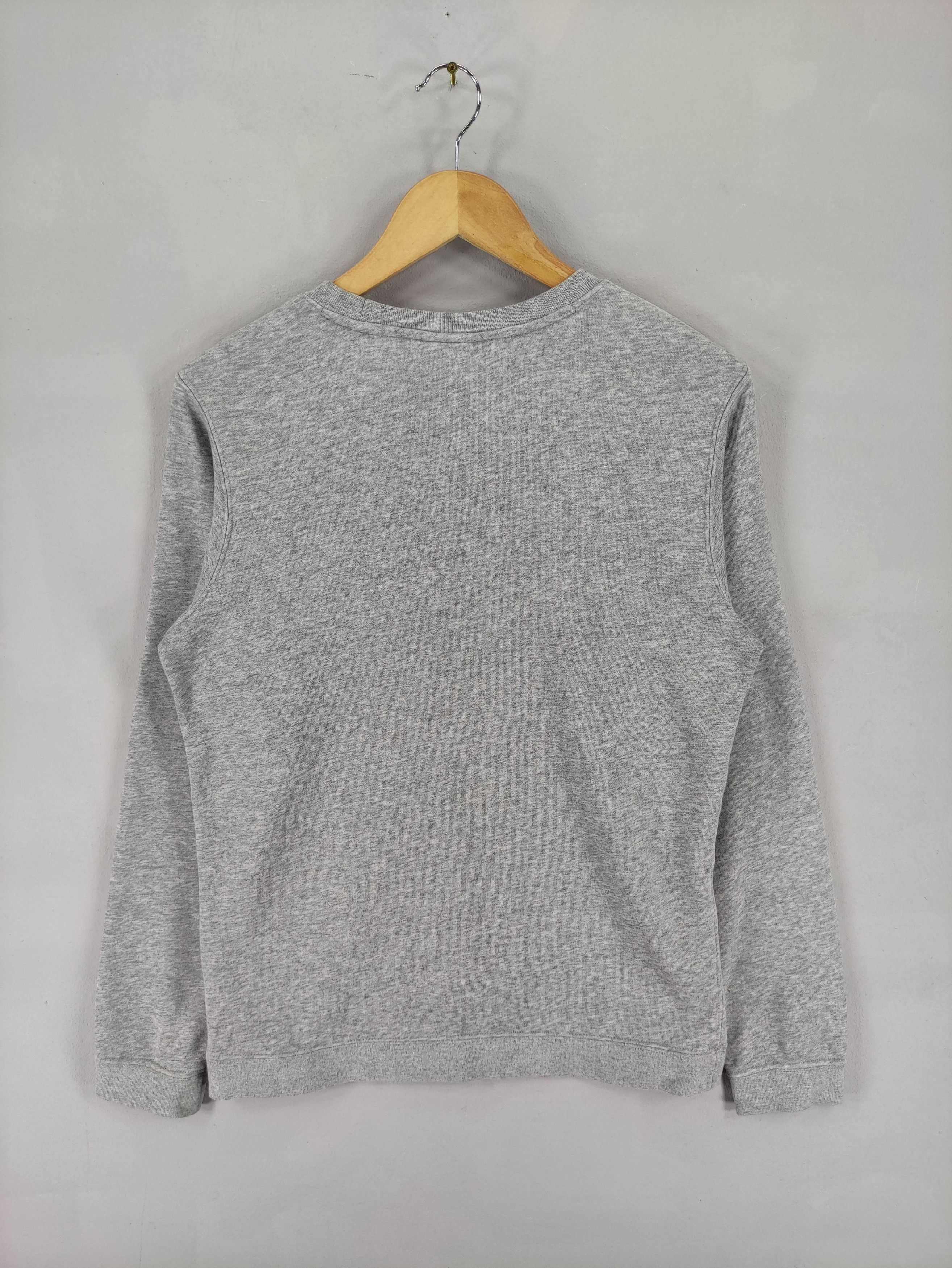 Nike Nike Small Logo Sweatshirt Jumper Size US S / EU 44-46 / 1 - 9 Thumbnail