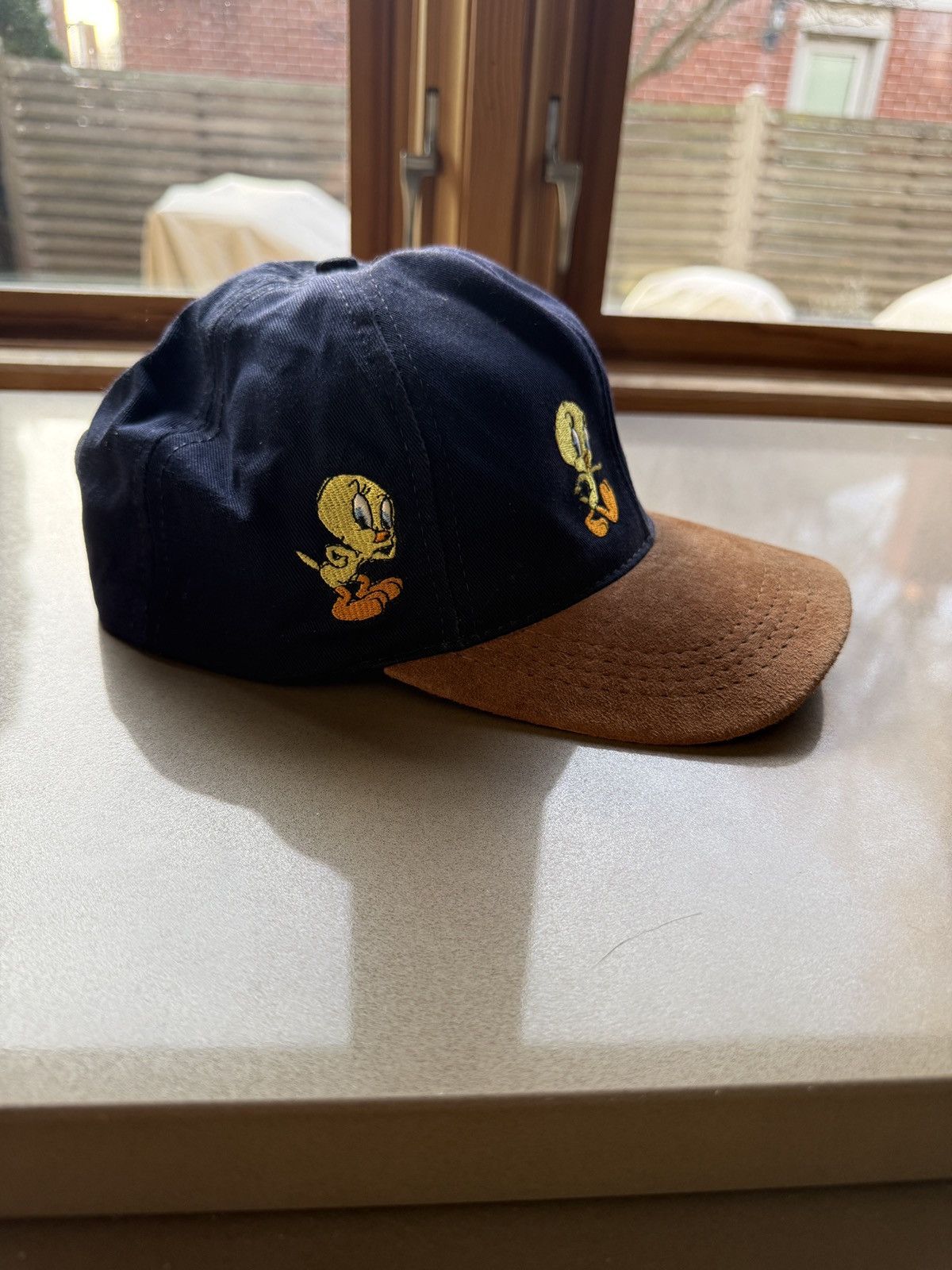 Warner Bros Vintage 90s Tweety Bird Suede Brim Snapback Hat Size ONE SIZE - 3 Thumbnail