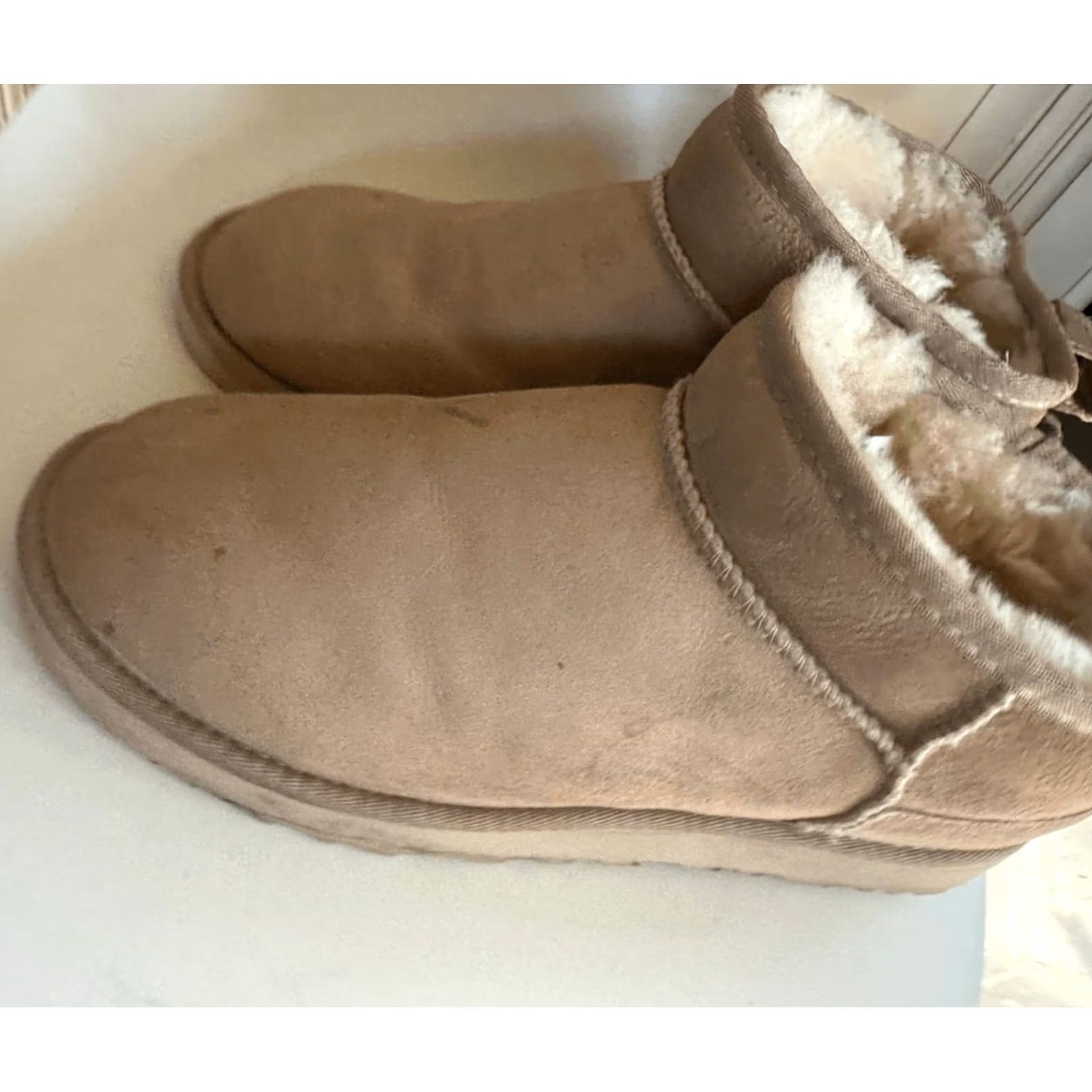 Ugg UGG Womens Suede Classic Ultra Mini Ankle Boot Tan Size 10 Size US 10 / IT 40 - 2 Thumbnail