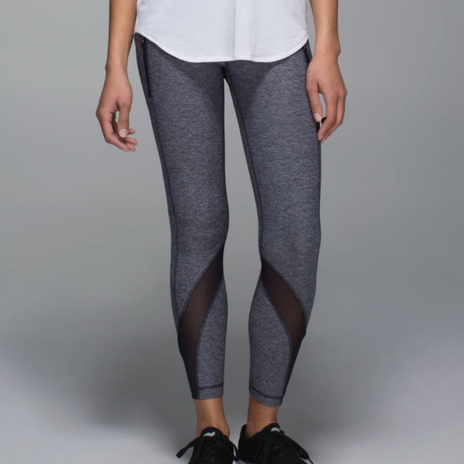 Lululemon Lululemon Inspire Tight II (Mesh) in Heathered Naval Blue 8 Size 30" / US 8 / IT 44 - 14 Thumbnail