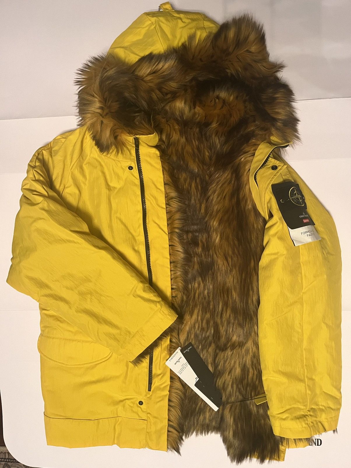 Stone Island × Supreme Supreme x Stone Island Reversible Parka Size US M / EU 48-50 / 2 - 3 Thumbnail