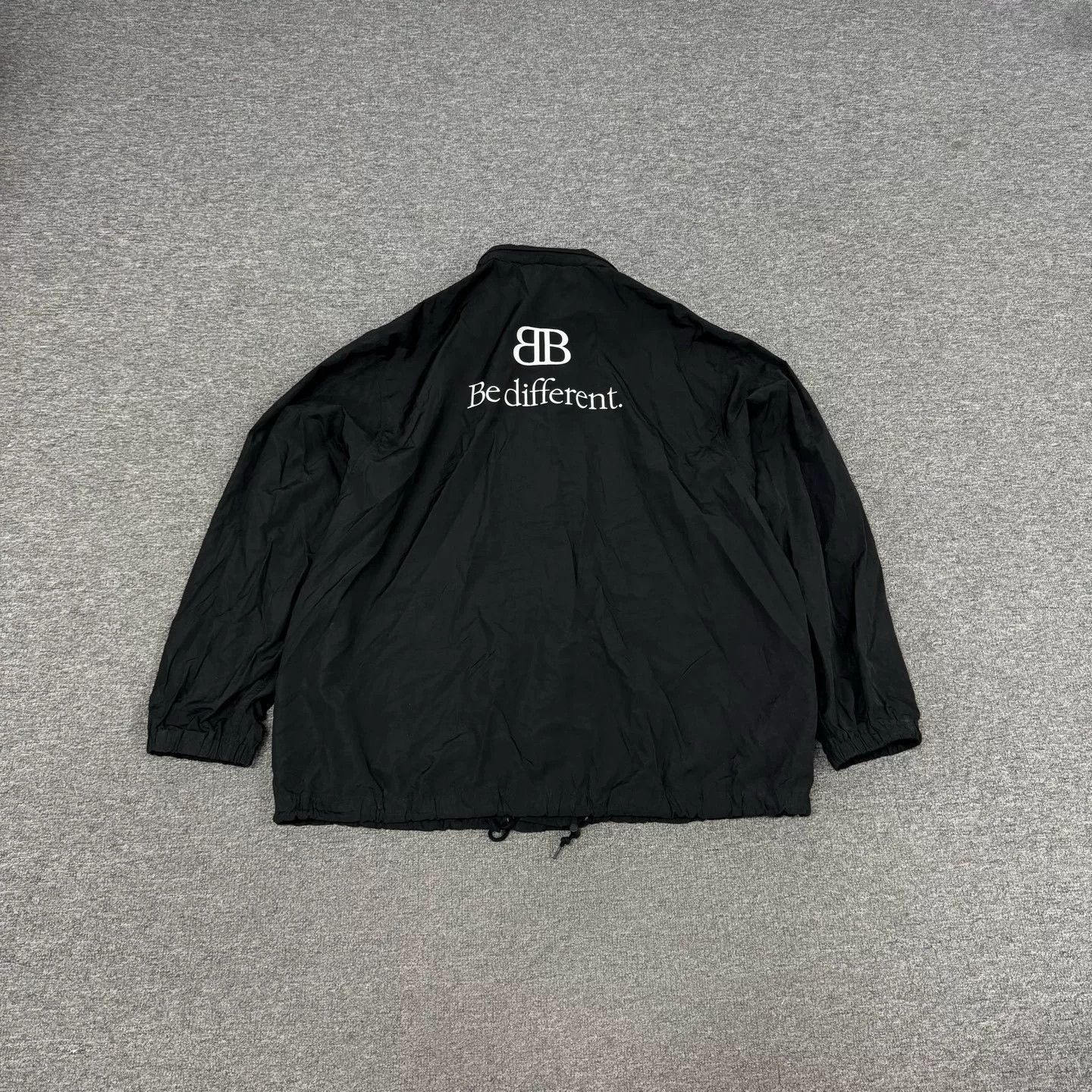 Balenciaga Balenciaga 'Be Different' Coach Jacket Size US XS / EU 42 / 0 - 1 Thumbnail