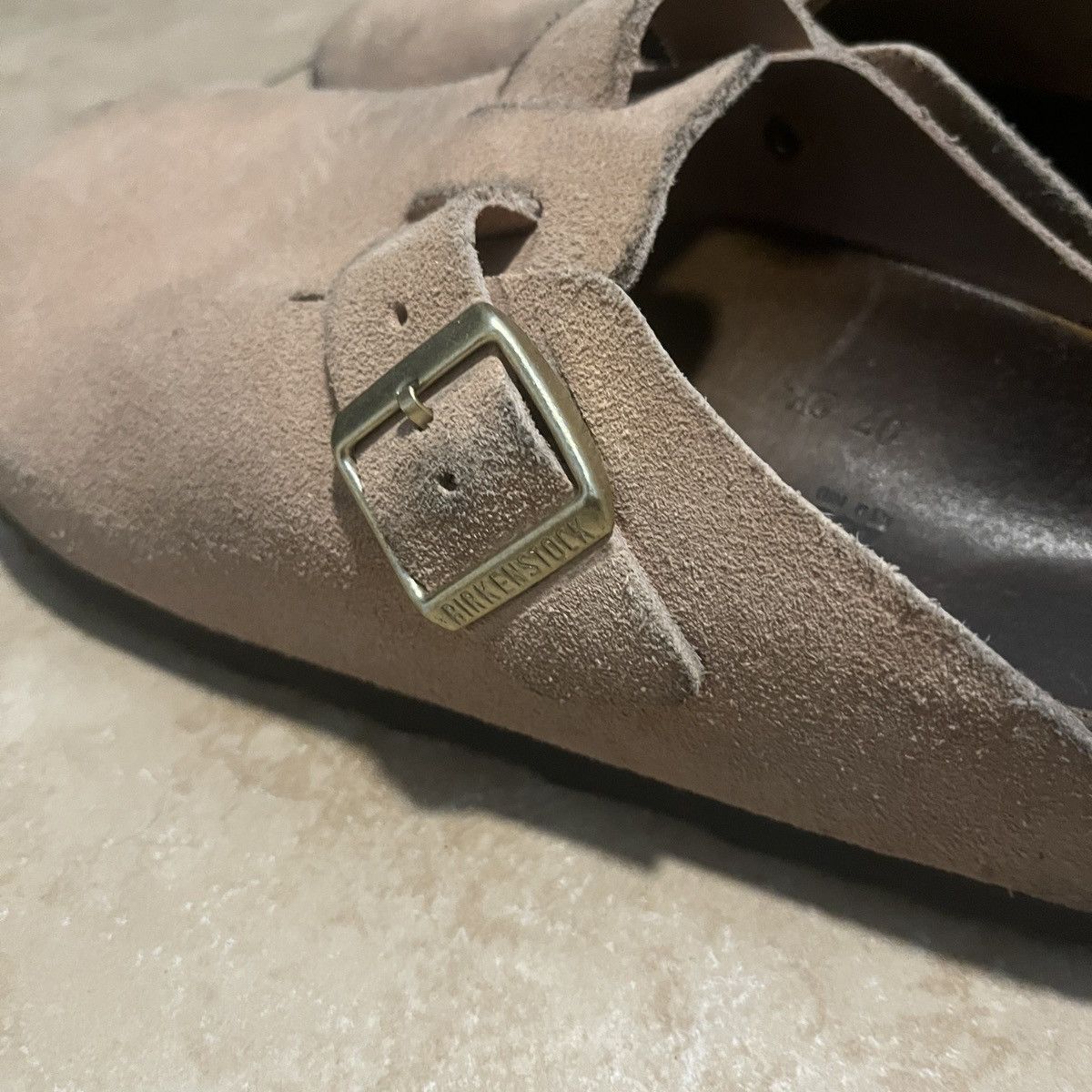Birkenstock × Urban Outfitters Birkenstock Urban Outfitters Exclusive Boston Suede Clog Size US 8 / EU 41 - 3 Thumbnail