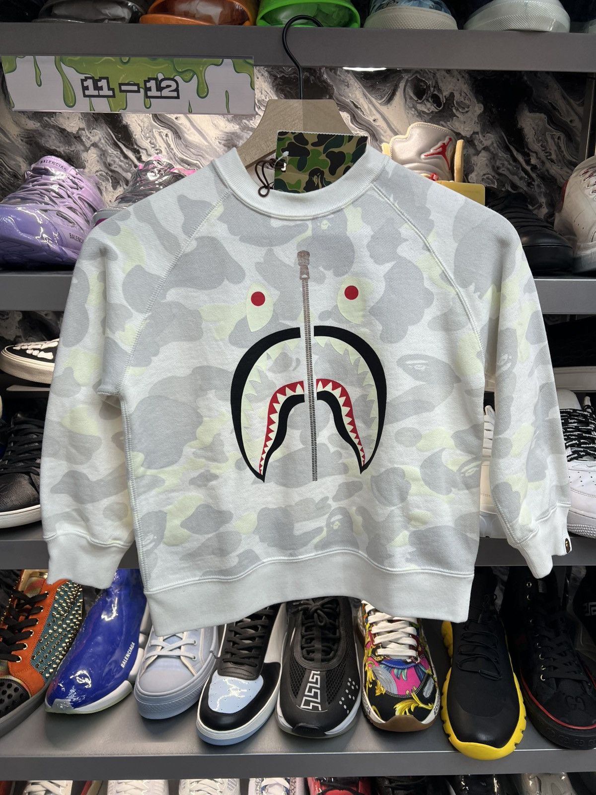 Bape Bape Space Camo Shark Crewneck Size US XXS / EU 40 - 1 Thumbnail