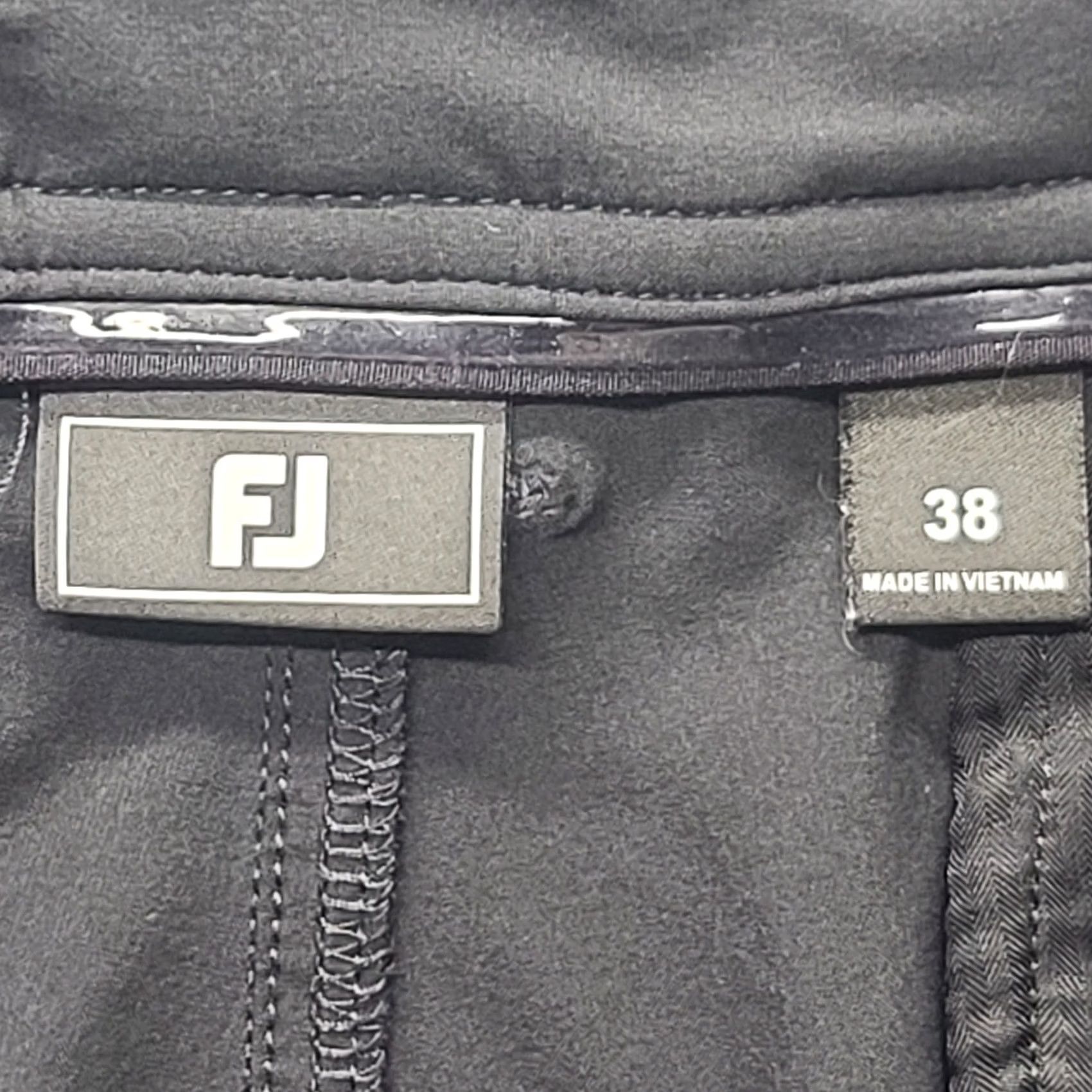 Footjoy FootJoy Shorts Mens 38 Regular Black Polyester Spandex Quick Dry Stretch Flat Front Chino Mop Sports 9in Inseam Size US 38 / EU 54 - 2 Thumbnail