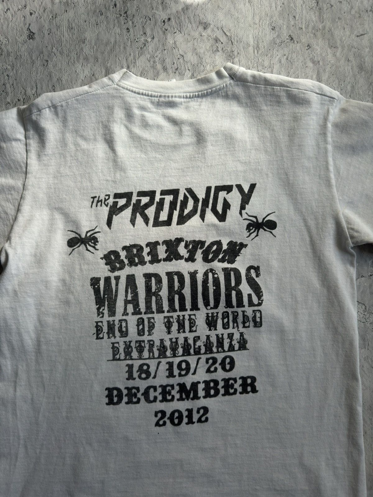 Band Tees × Vintage Vintage 2000s THE PRODIGY Band Tee Size US M / EU 48-50 / 2 - 6 Thumbnail