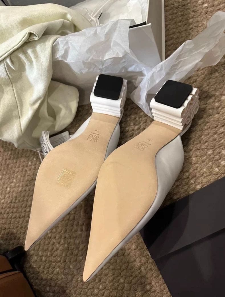 Loewe LOEWE Fashion pointed-toe shoes Size US 7.5 / IT 37.5 - 2 Thumbnail