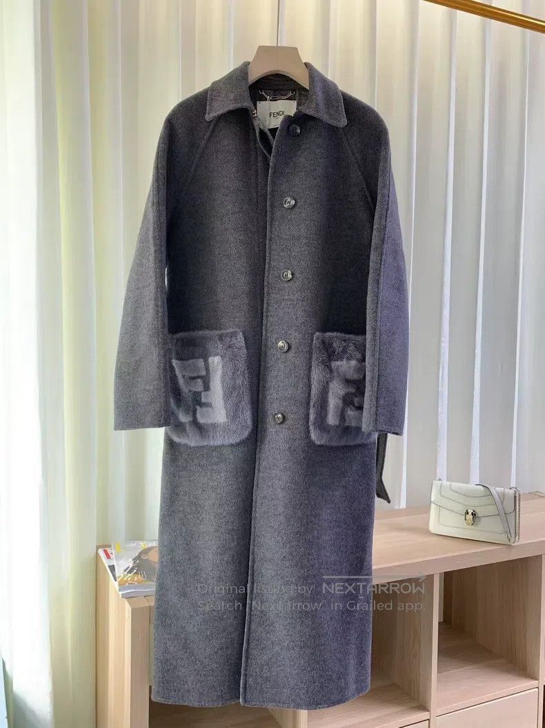 Fendi Fendi Classic Fur Lined Logo Embellished Coat Jacket Size 4XL / US 24-26 - 6 Thumbnail