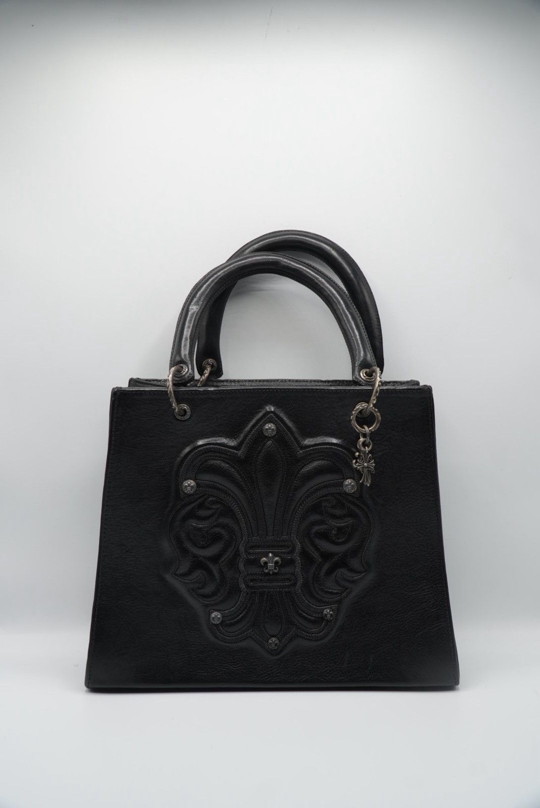 Chrome Hearts Chrome Hearts 90s Grained Calfskin Fleur De Lis Leather Bag Size ONE SIZE - 1 Thumbnail