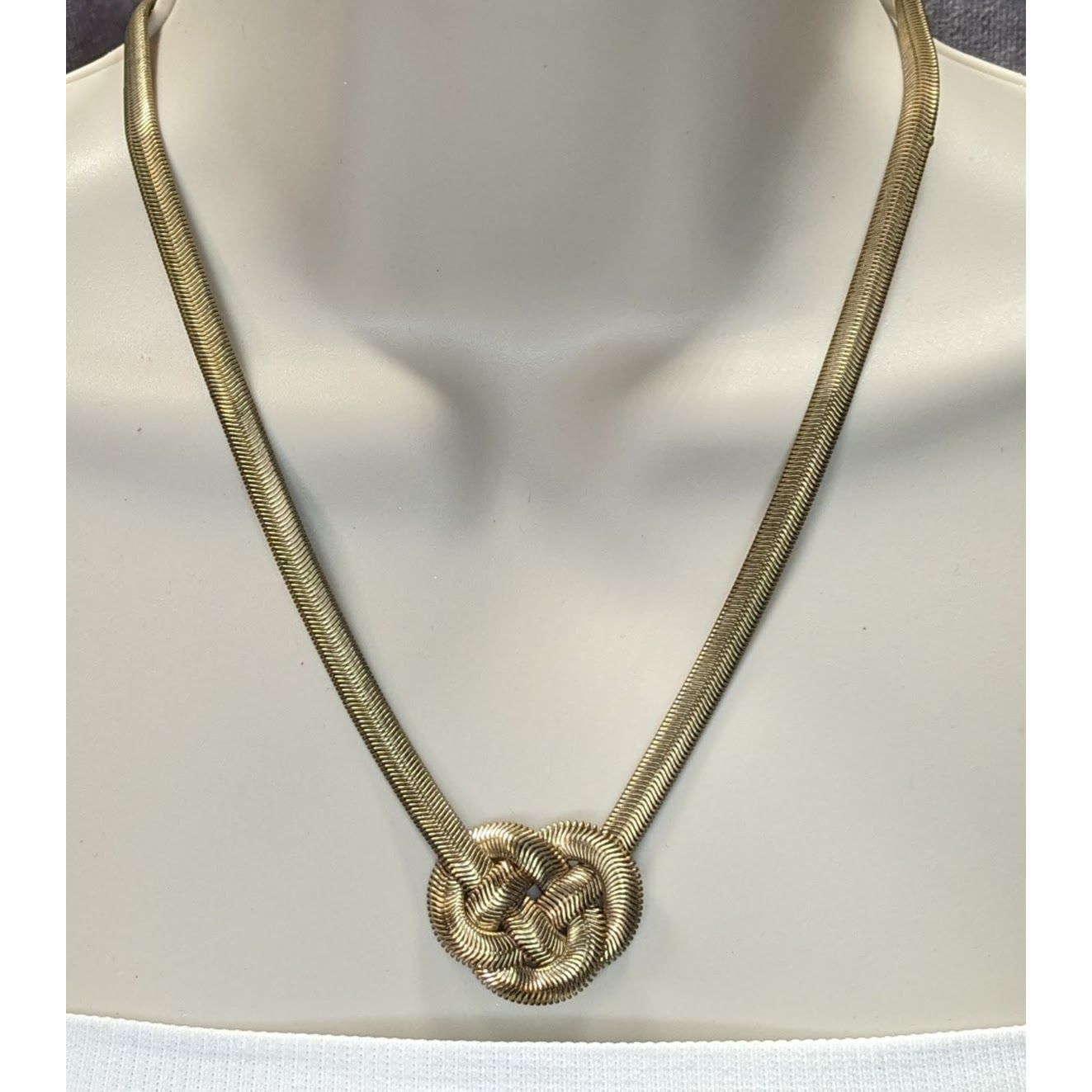 Other Charming Charlie Gold-Tone Knot Snake Chain Statement Neckla Size ONE SIZE - 6 Thumbnail
