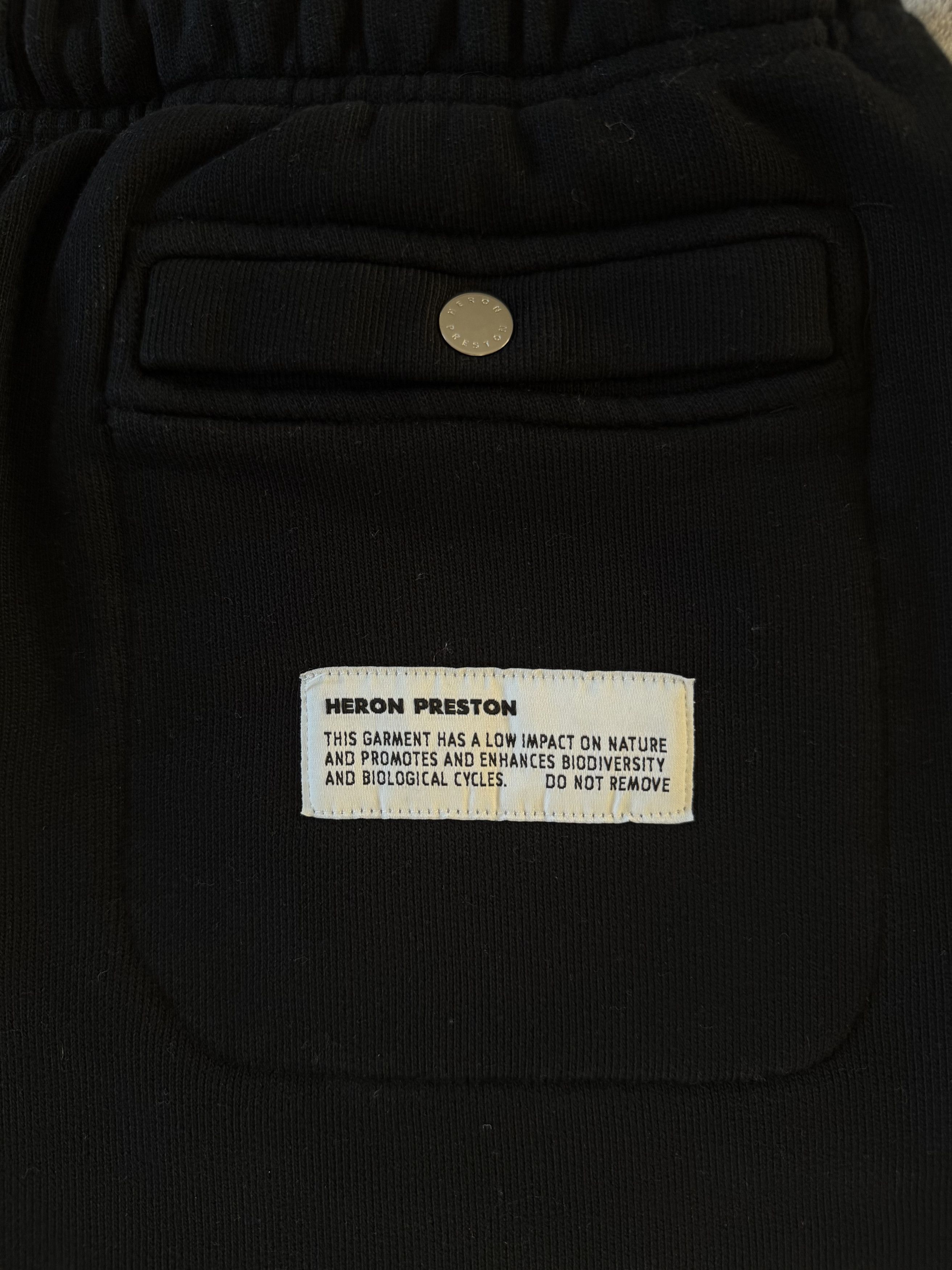 Heron Preston Heron Preston Shorts Size US 28 / EU 44 - 4 Thumbnail