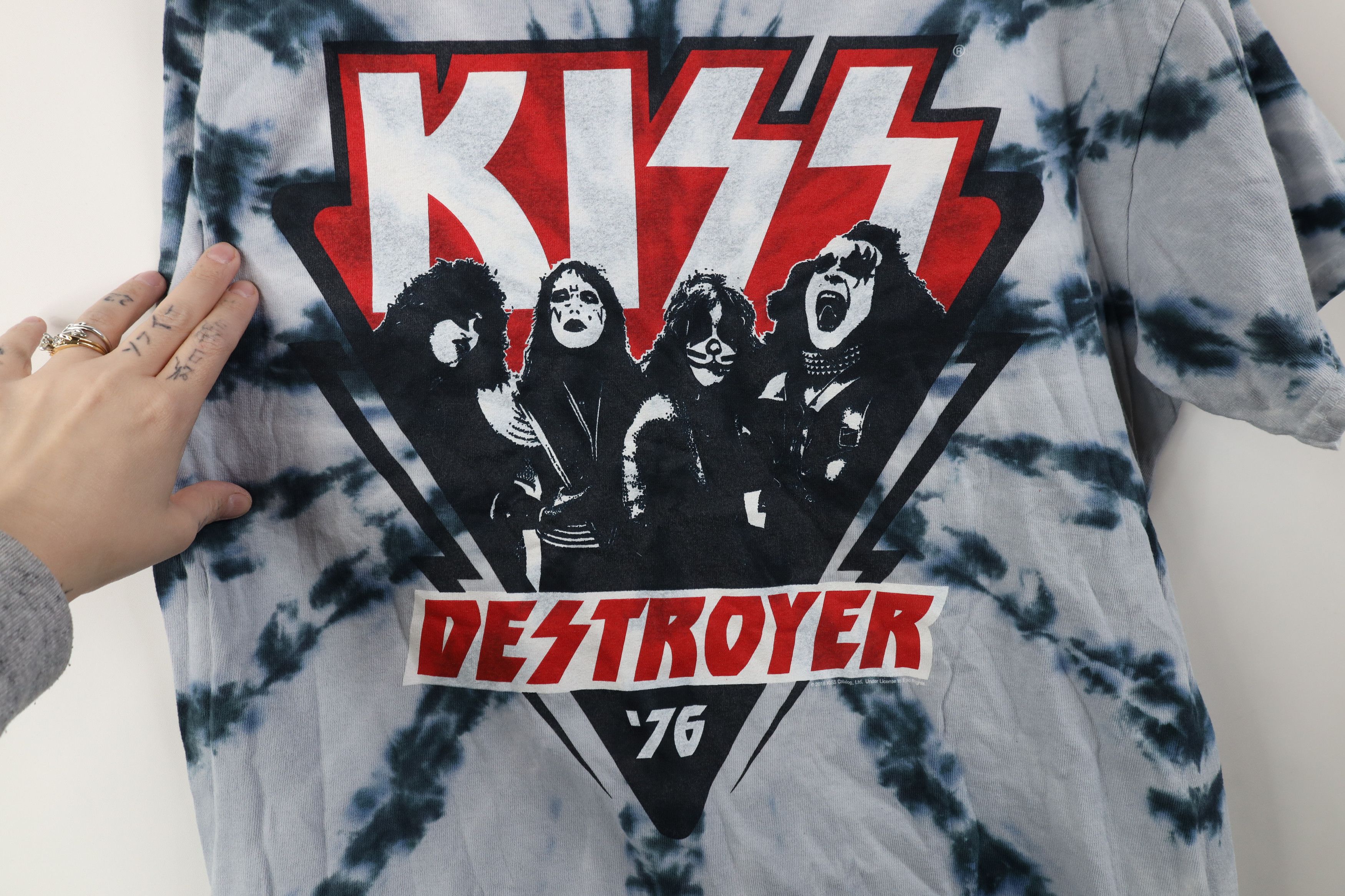 Liquid Blue Retro Y2K Liquid Blue Tour KISS Band T-Shirt Acid Wash Size US L / EU 52-54 / 3 - 4 Thumbnail