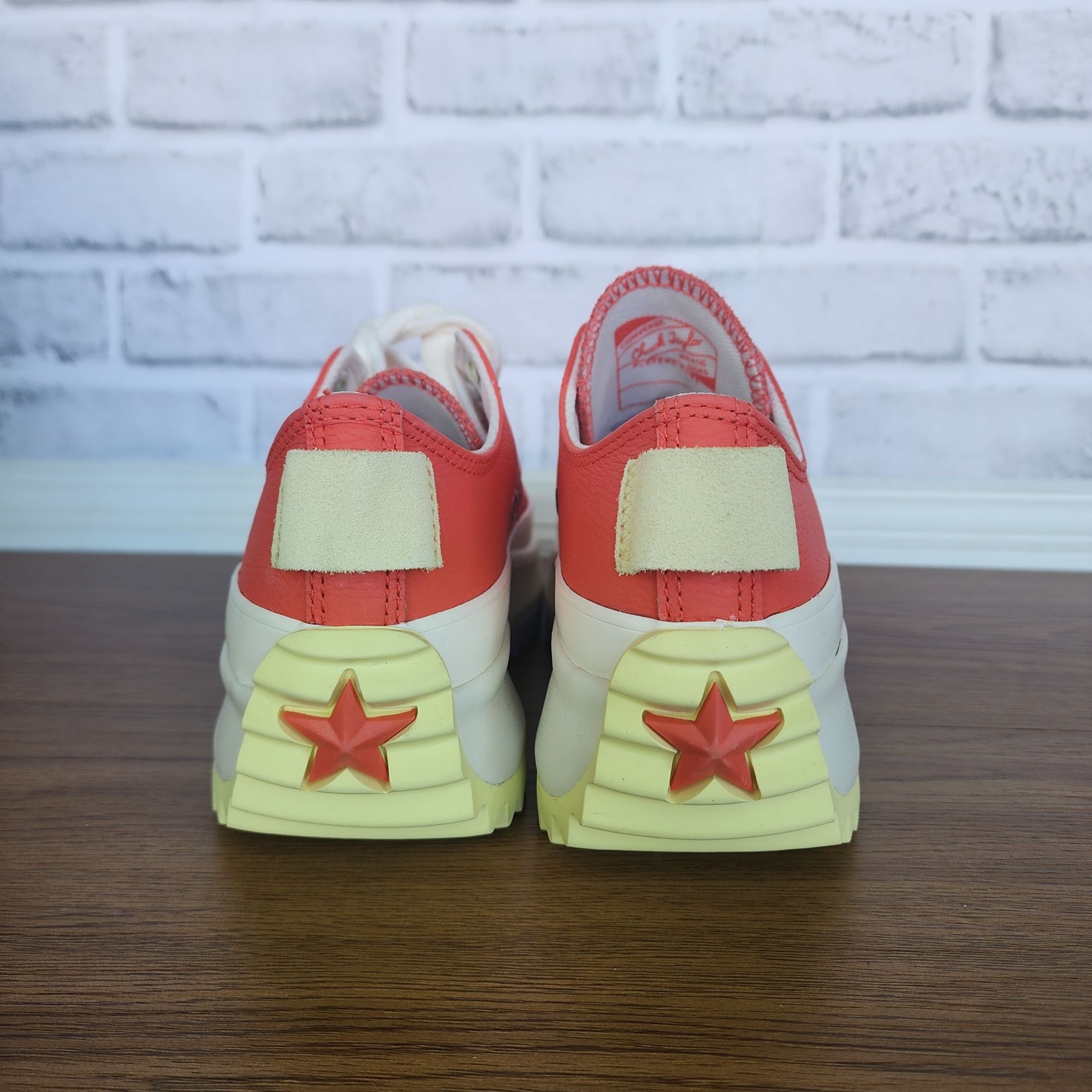 Converse ❤️Converse Run Star Hike Platform Color Pop Leather 5 Men's Size US 5 / EU 37 - 4 Thumbnail