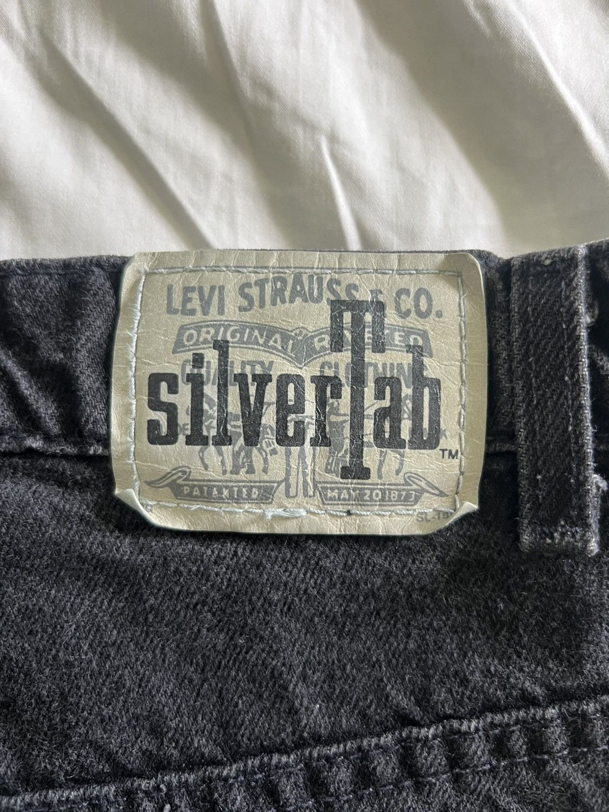 Other Vintage Levi’s SilverTab Jean Shorts – SF Cal (pre-2003) Size US 38 / EU 54 - 3 Thumbnail