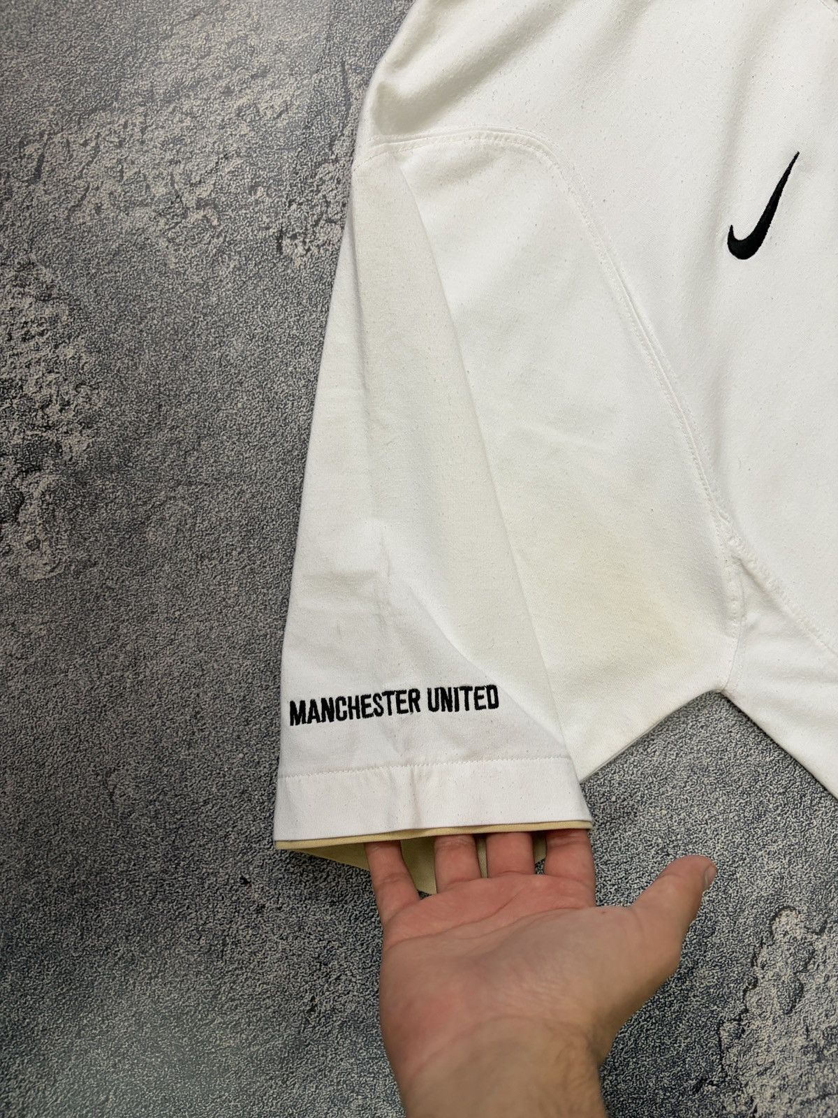 Nike Vintage 2005 Manchester United Nike Shirt XL Red Devils Top Size US XL / EU 56 / 4 - 12 Thumbnail