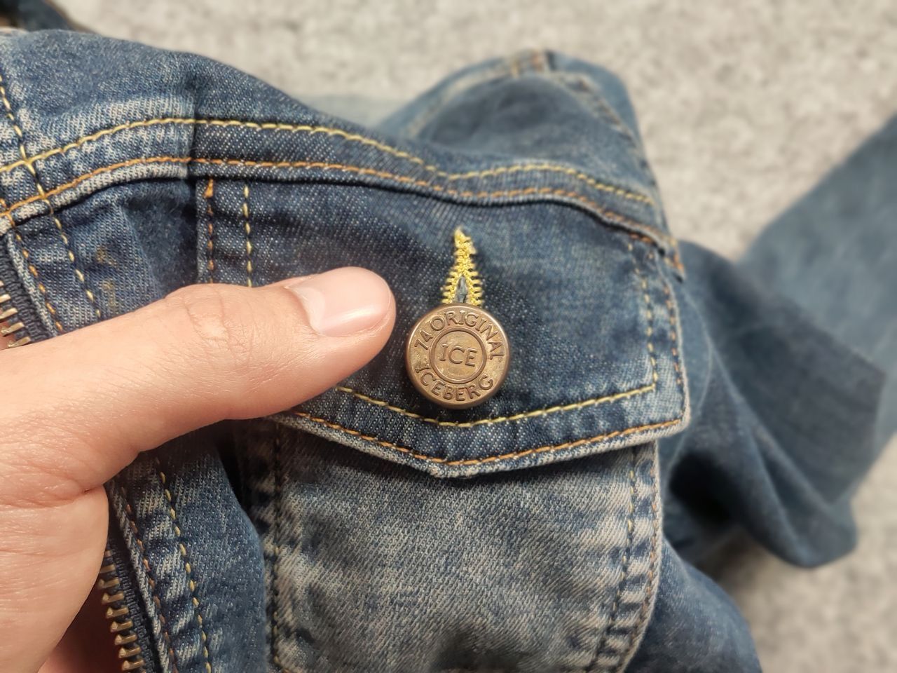 Iceberg Vintage Ice Iceberg Womens Junior Denim Pocket Zip up Jacket Size XS / US 0-2 / IT 36-38 - 15 Thumbnail
