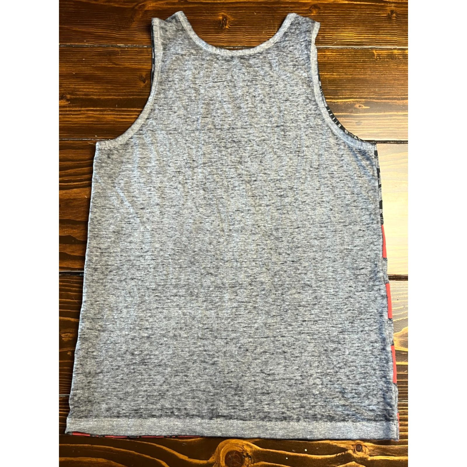 Vintage VINTAGE Hybrid Shirt Men’s Size Medium Gray Red Black Aztec Stars Tank Top Shirt Size US M / EU 48-50 / 2 - 2 Thumbnail