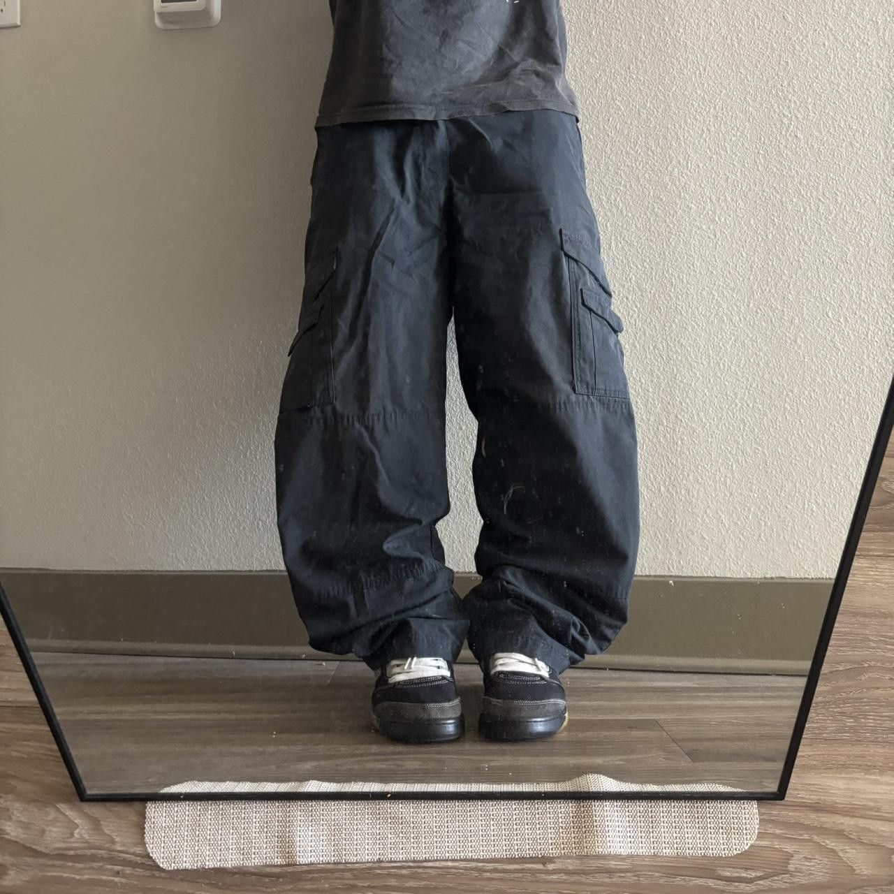 Japanese Brand Crazy Vintage Y2K/2000s Black Streetwear Workwear Skater Style Cargo Pants! 33x32 Size US 33 - 1 Thumbnail