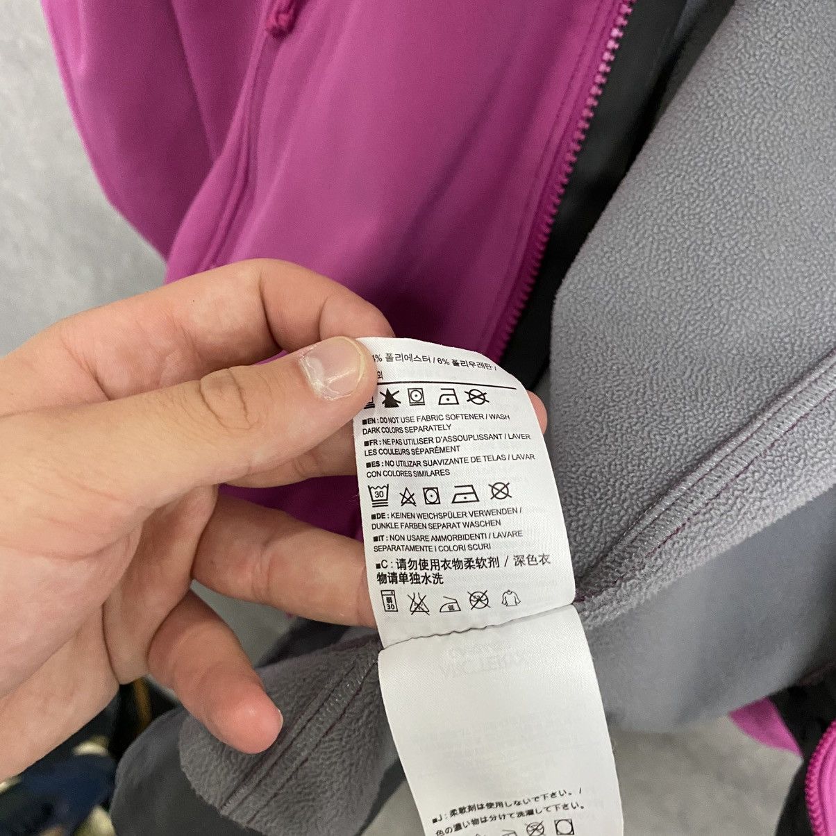 Arc'teryx Vintage Arc’teryx Pink Soft-Shell Outdoor Jacket Size US S / EU 44-46 / 1 - 14 Thumbnail