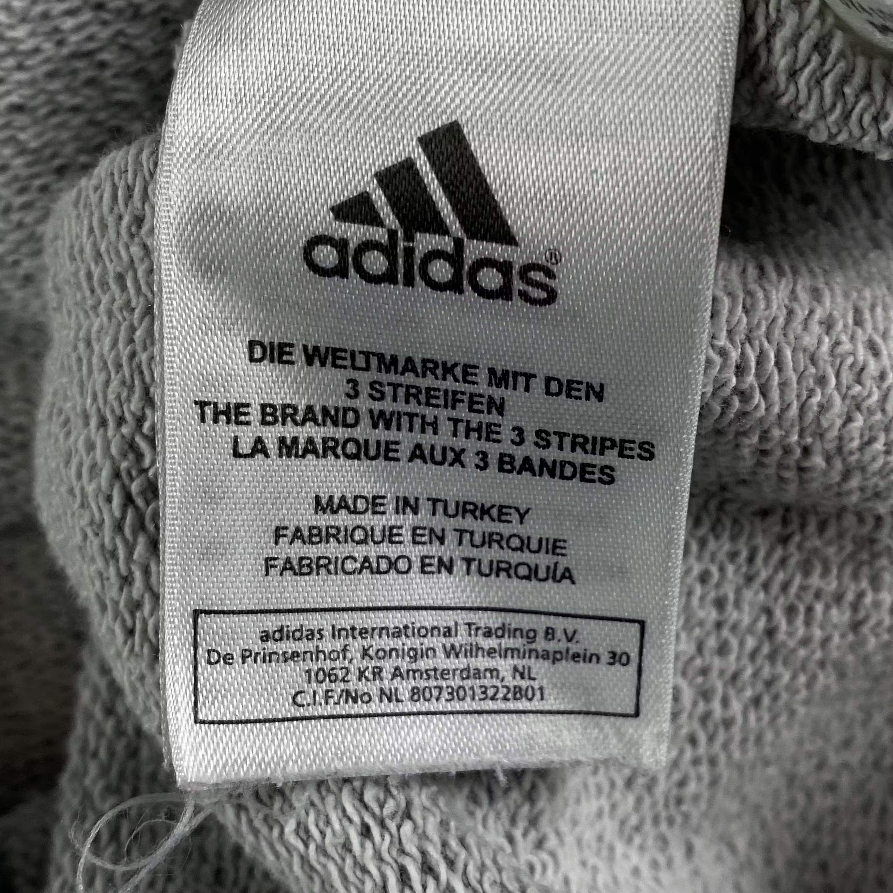Adidas × Vintage Mens Sweatshirt Long Sleeve Adidas Big Logo Vintage Size S Size US S / EU 44-46 / 1 - 9 Thumbnail
