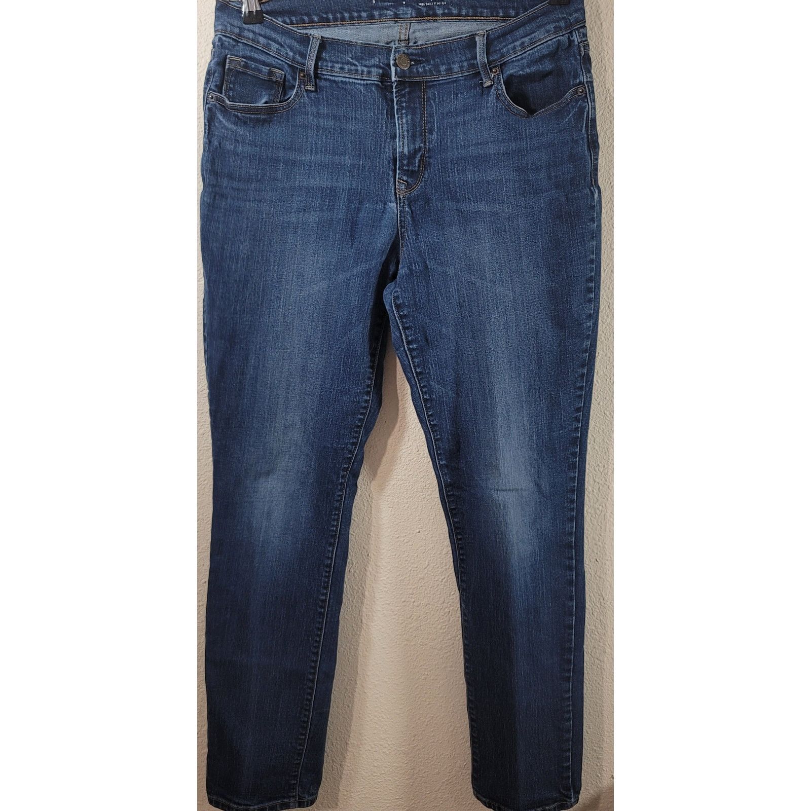 Old Navy Old Navy Blue Rinsed Flat Front Jeans 10 Mid Rise Size 32" / US 10 / IT 46 - 1 Thumbnail