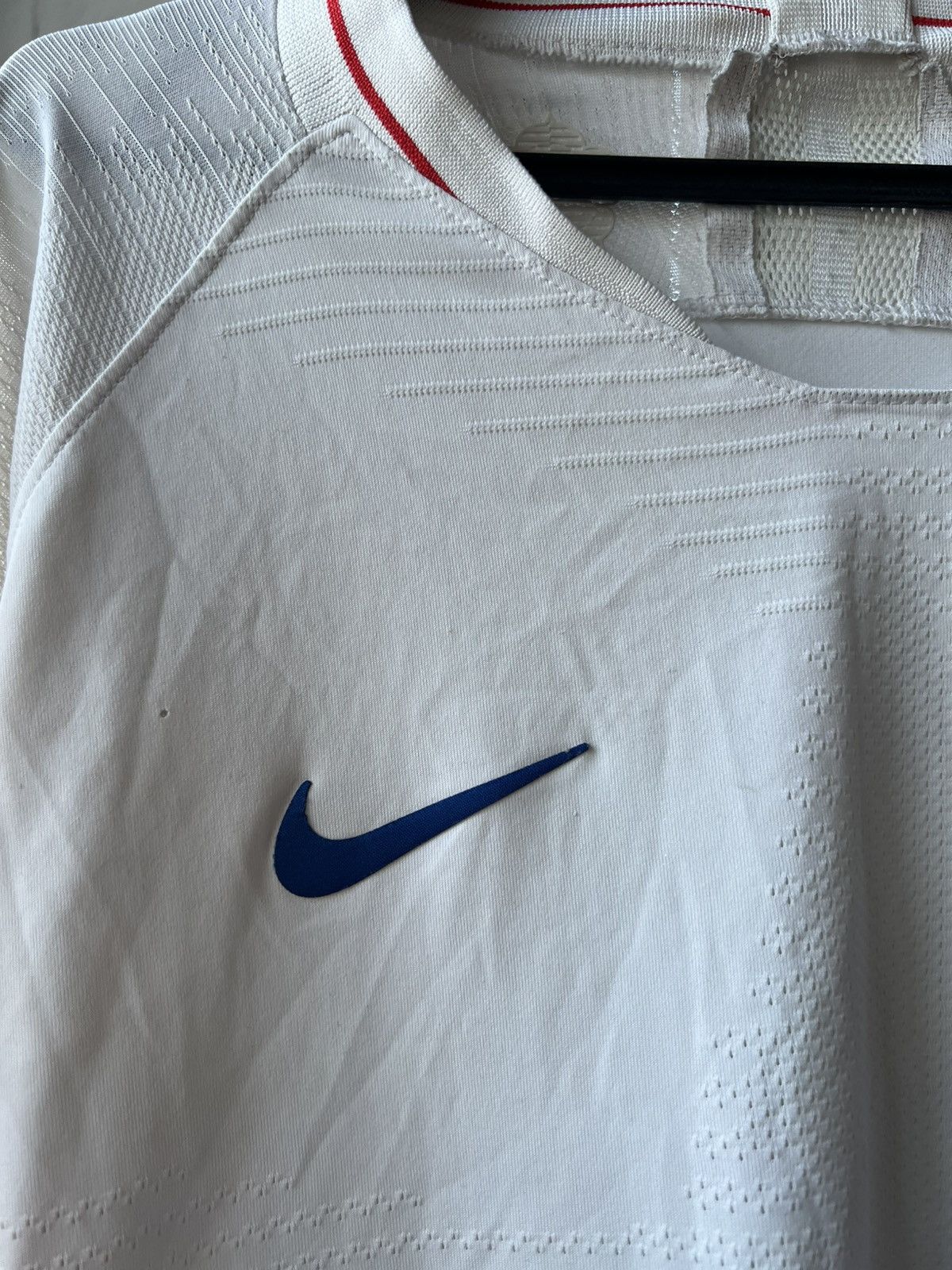 Nike 2018/19 ENGLAND TEAM HOME PLAYER ISSUED SOCCER JERSEY Size US XL / EU 56 / 4 - 6 Thumbnail