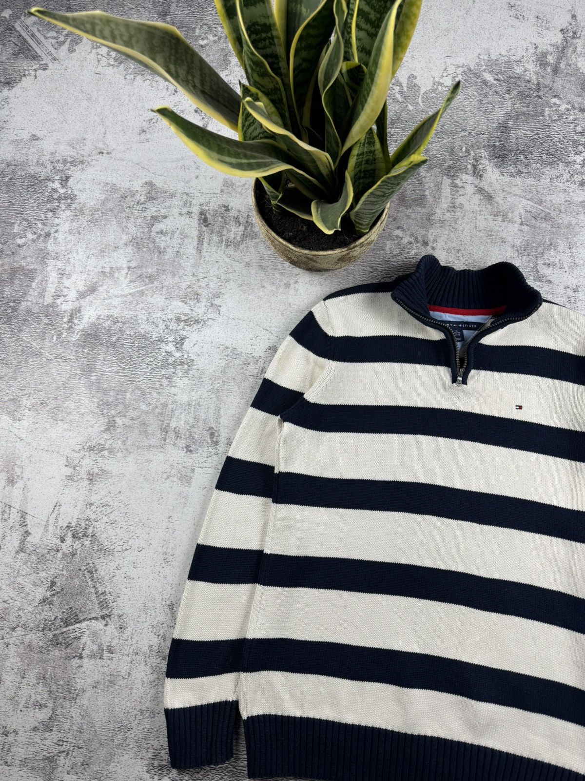 Tommy Hilfiger Tommy Hilfiger USA Striped 1/3 1/4 Varsity Sweater Pullover Size US M / EU 48-50 / 2 - 4 Thumbnail