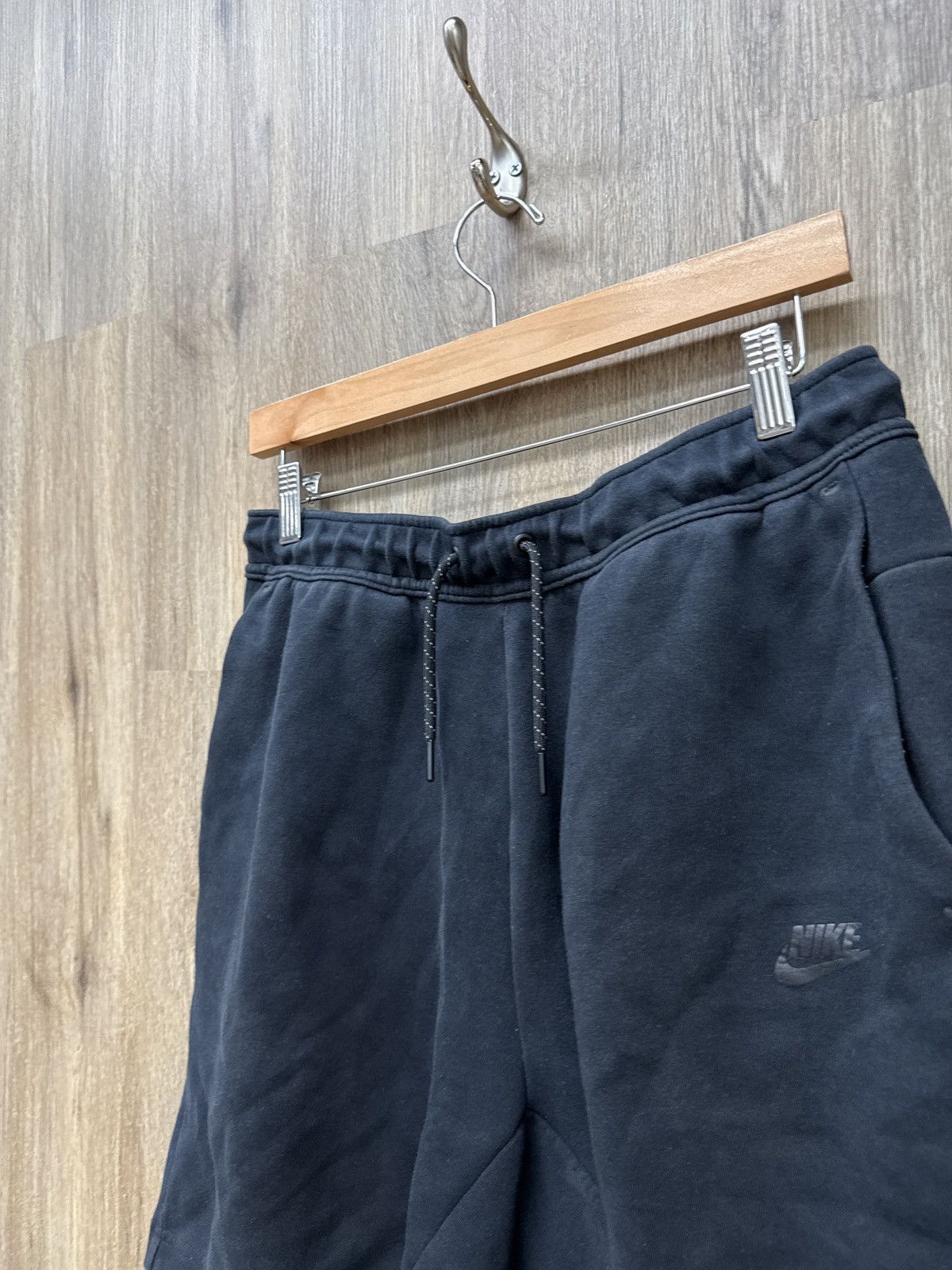 Nike Nike Tech Black Shorts Size US 32 / EU 48 - 6 Thumbnail