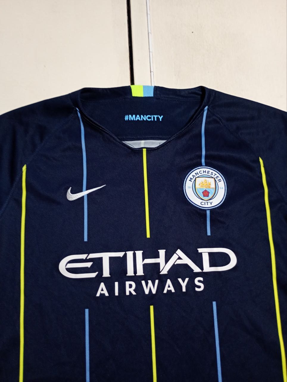 Nike Nike Manchester City Away Jersey 2018-2019 Kids size XL Size US S / EU 44-46 / 1 - 4 Thumbnail