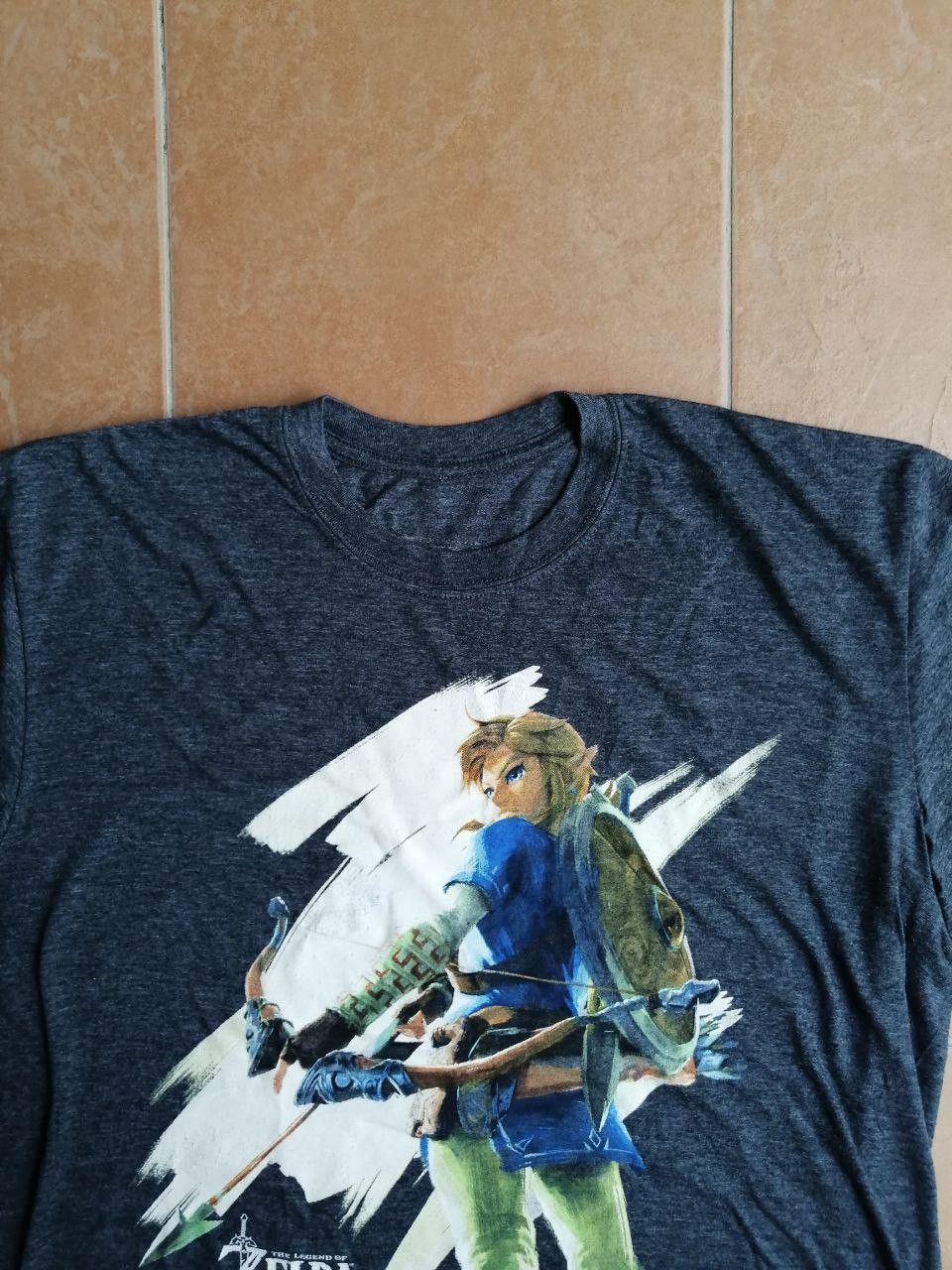 Nintendo Zelda T-Shirt XL Gray Breath Of The Wild Short Sleeve Tee Size US L / EU 52-54 / 3 - 2 Thumbnail