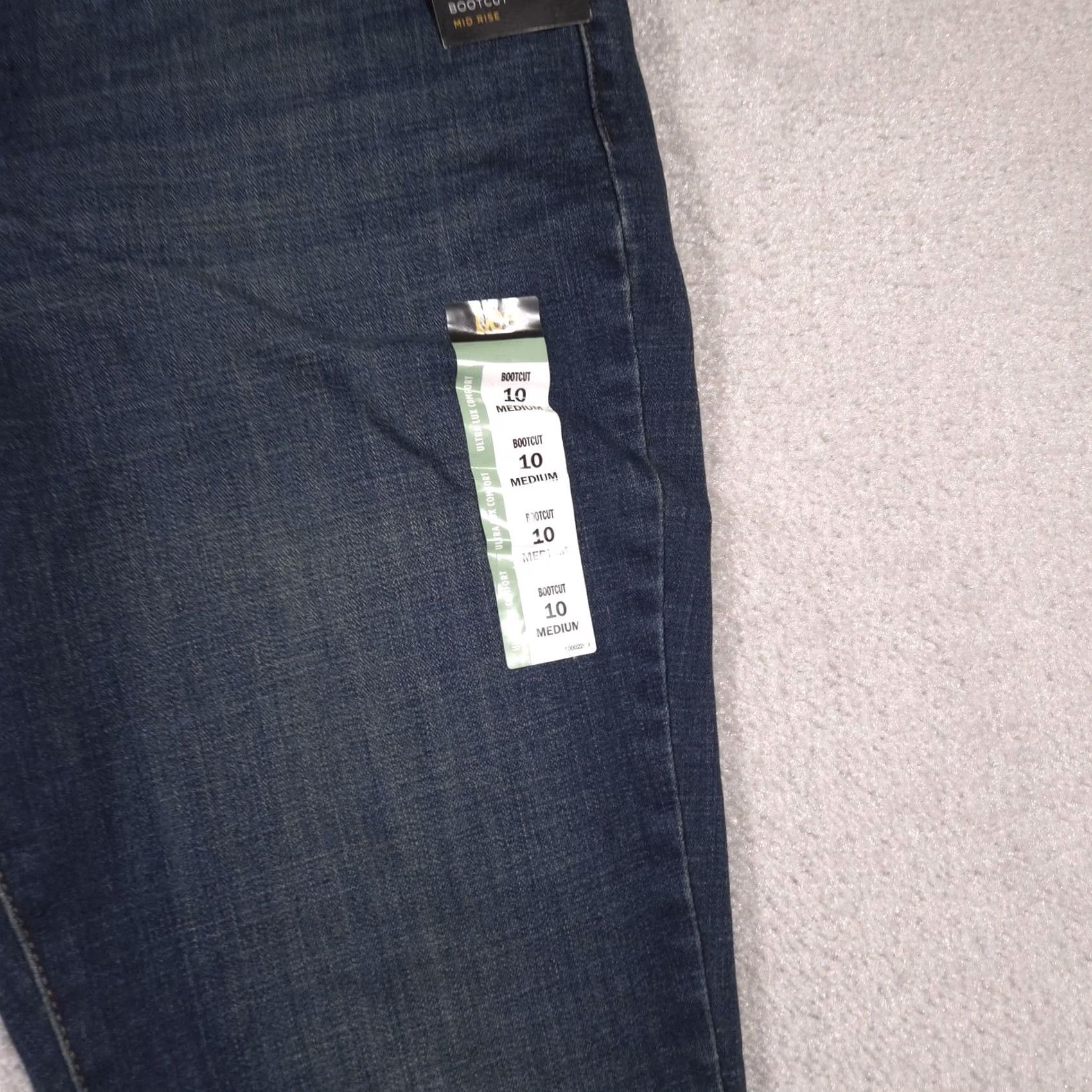 Lee Lee Jeans Womens 10 Blue Medium Wash Mid Rise Regular Fit Bootcut Stretch Denim Size 32" / US 10 / IT 46 - 4 Thumbnail