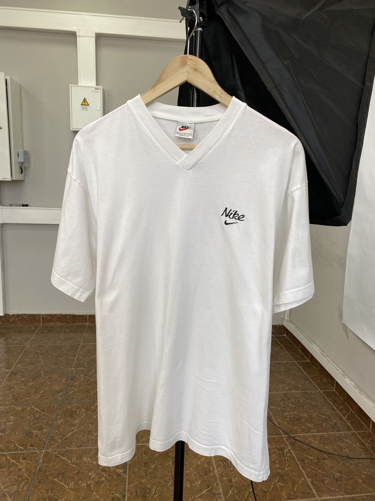 Nike 🇺🇸 Vintage 90s Nike Y2K T-Shirt Rare Retro Hype Size US L / EU 52-54 / 3 - 1 Thumbnail