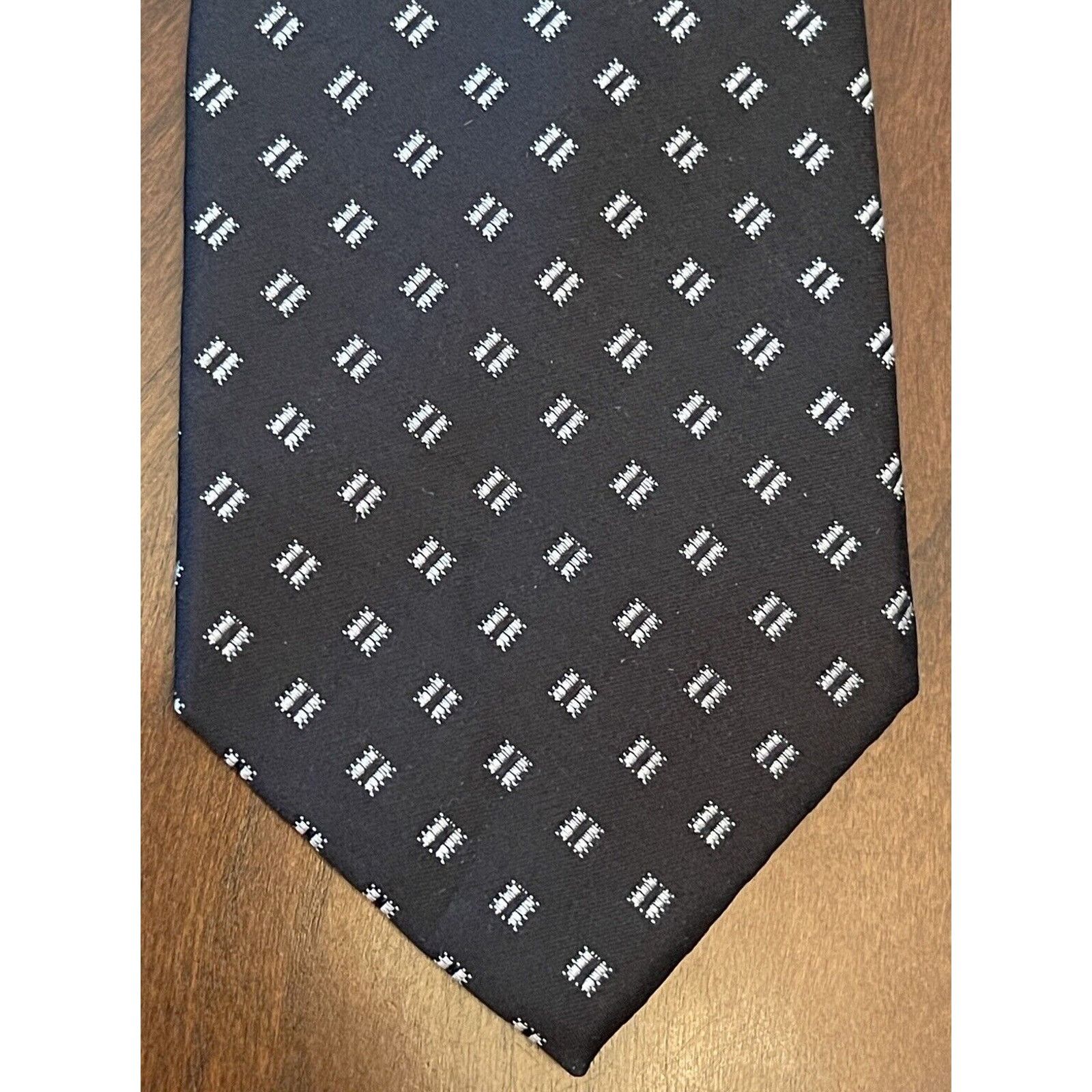 Michael Kors Michael Michael Kors Black Gray 100% Silk Made In China Size ONE SIZE - 1 Thumbnail