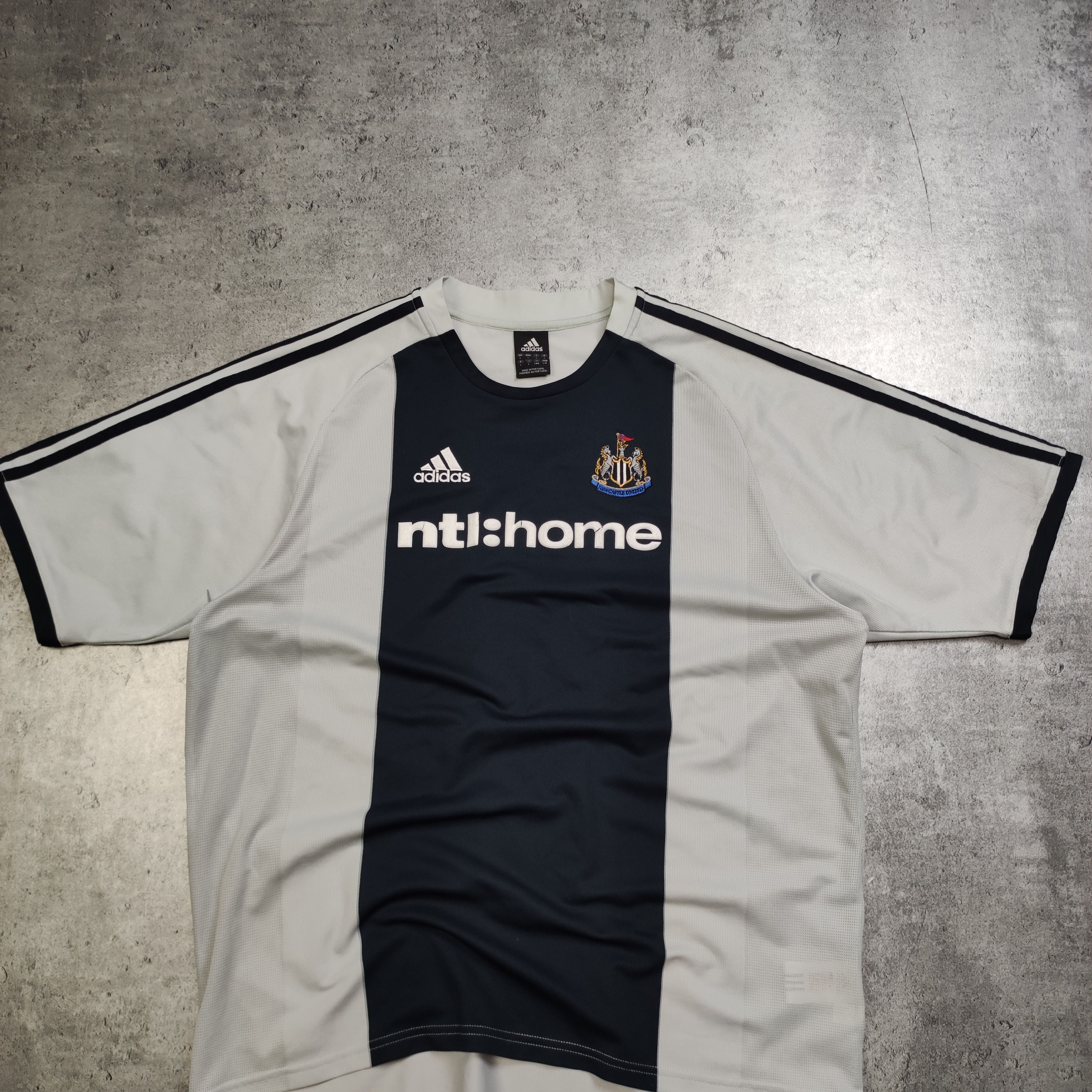 Vintage RARE Football Soccer Adidas x Newcastle United Away Jersey Size US L / EU 52-54 / 3 - 2 Thumbnail