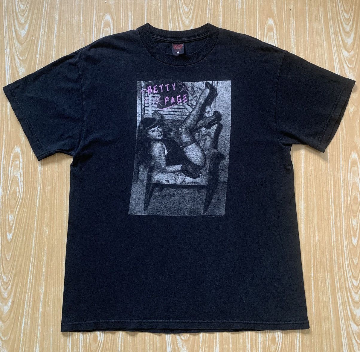 Fashion Victim Vintage 90’s Betty Page x Fashion Victim T Shirt Size US L / EU 52-54 / 3 - 2 Thumbnail