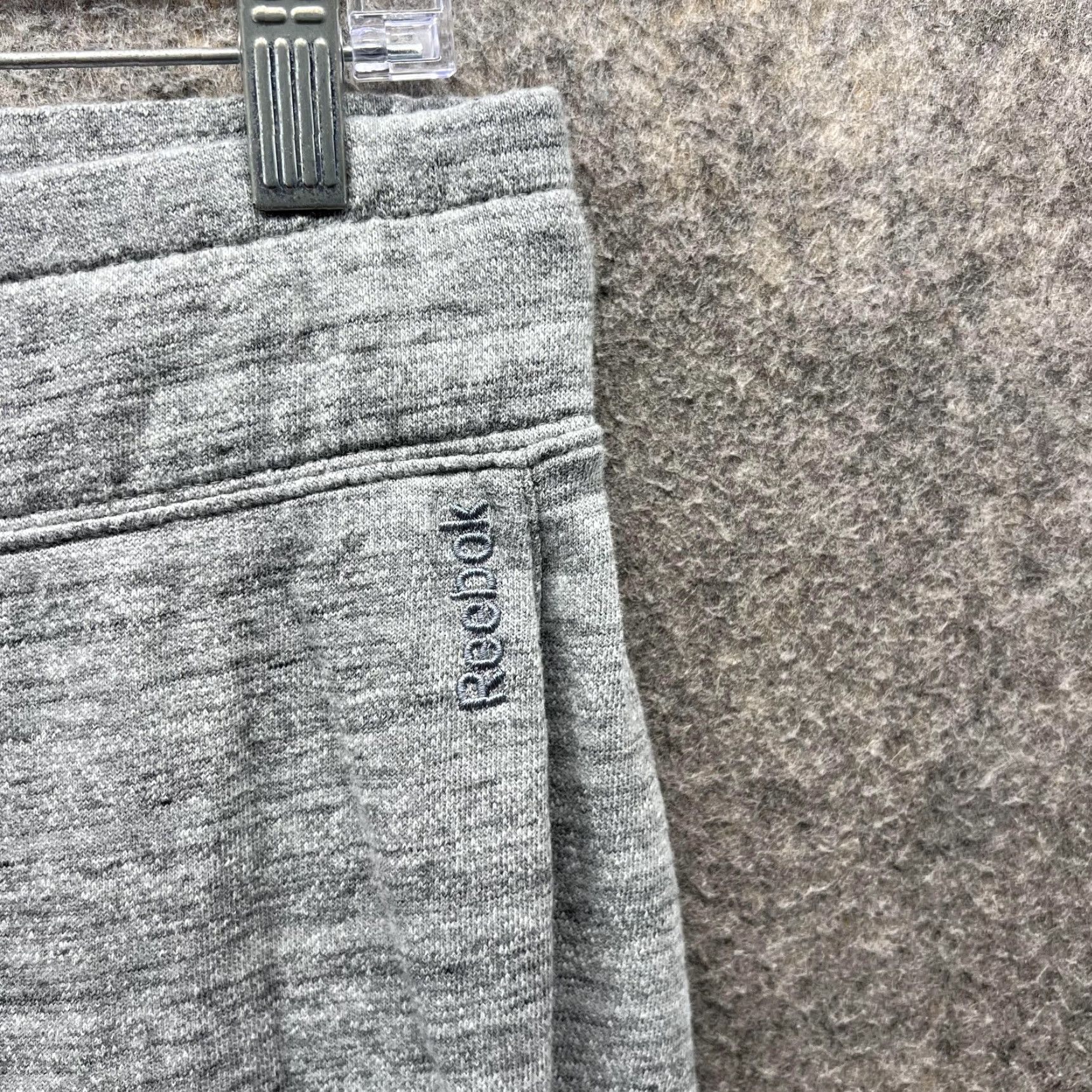 Reebok Reebok Sweatpants Women Small Heather Gray Athletic Straight Elastic Waist Gym Size 28" / US 6 / IT 42 - 5 Thumbnail