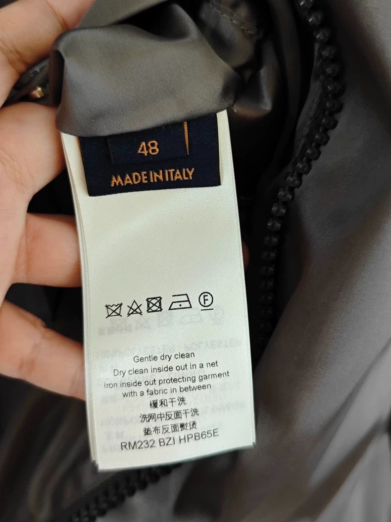 Louis Vuitton Louis Vuitton 23fw show silver baseball jacket 2501-Nextarr Size US M / EU 48-50 / 2 - 5 Thumbnail